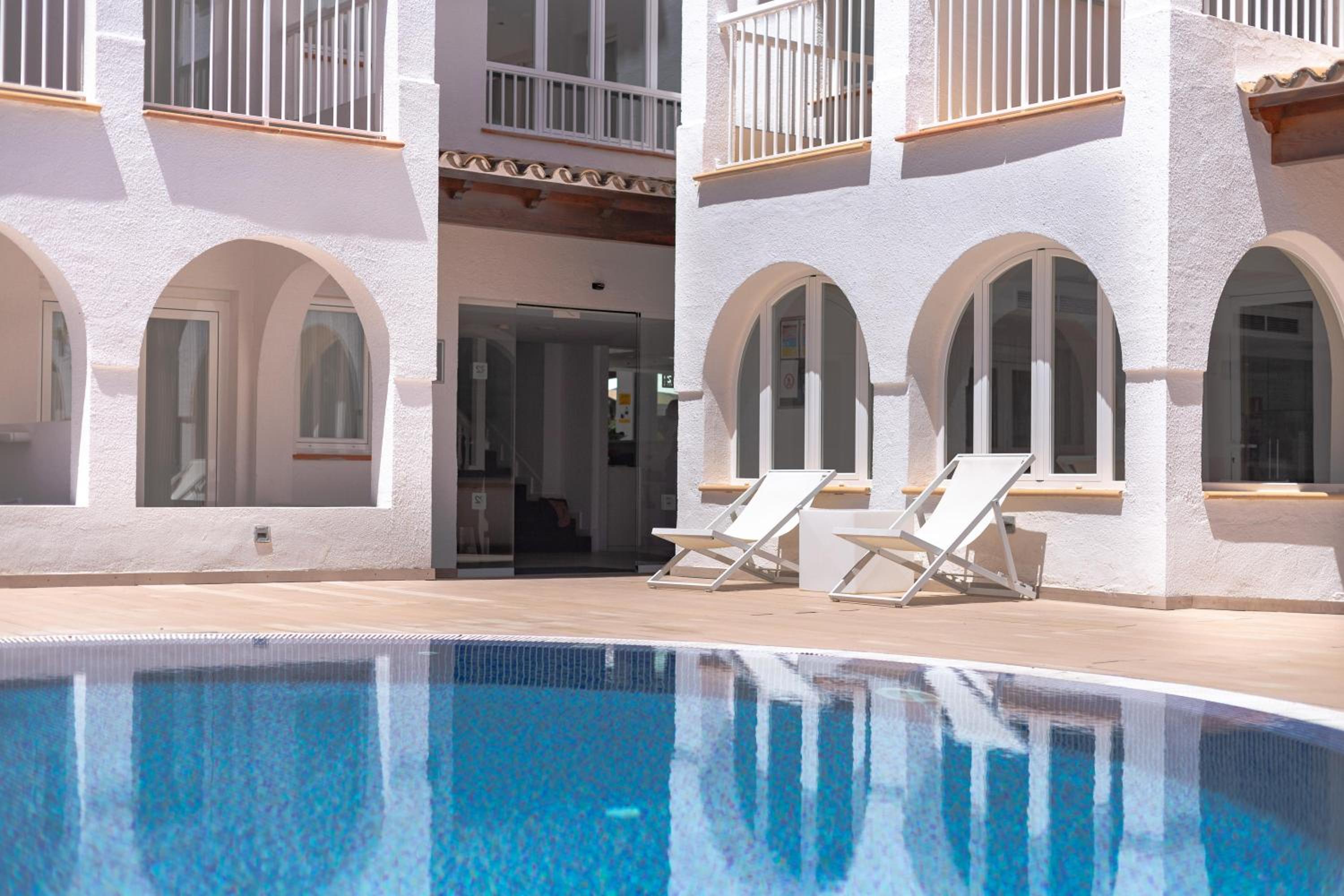 Cala Ratjada Vacations - R2 Bahia Cala Ratjada - Adults Only - Property Image 1