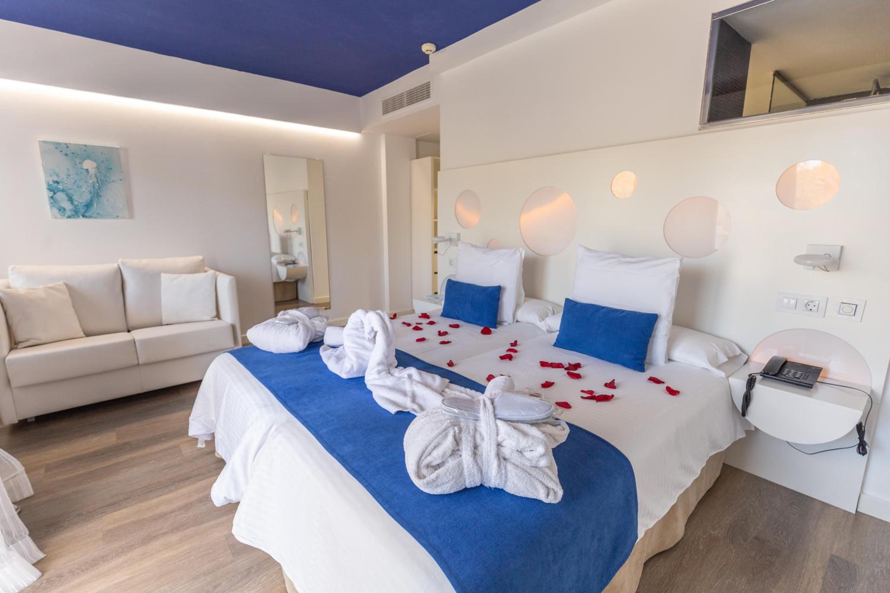 Cala Ratjada Vacations - R2 Bahia Cala Ratjada - Adults Only - Property Image 12