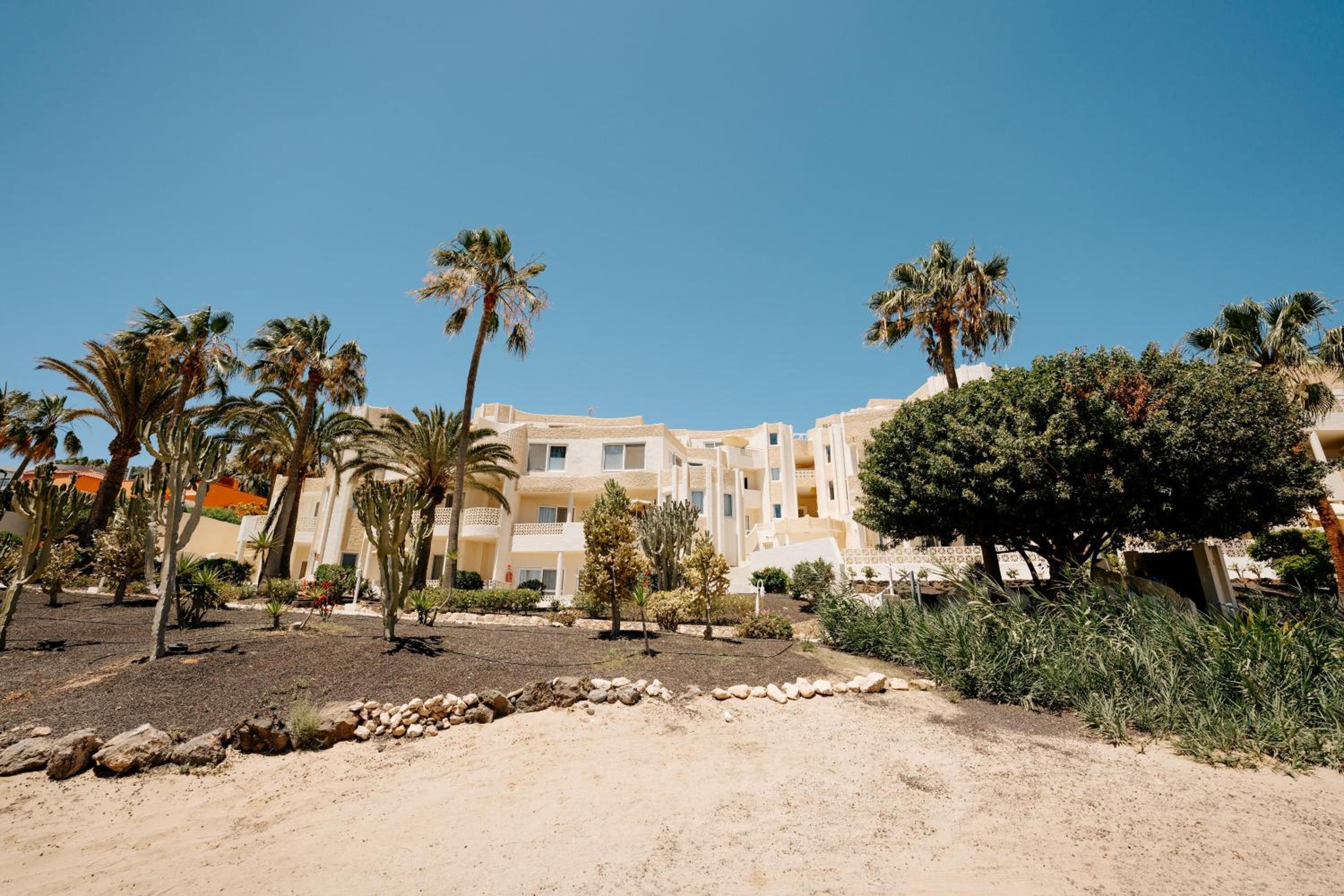 Hotel R2 Maryvent Beach Apartments - Image 1