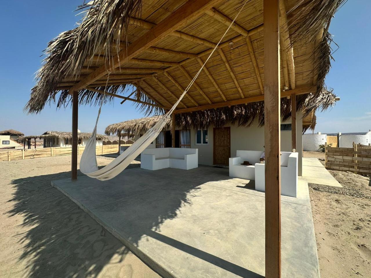 Vichayito Hermosa cabaña 2 habitaciones view 2