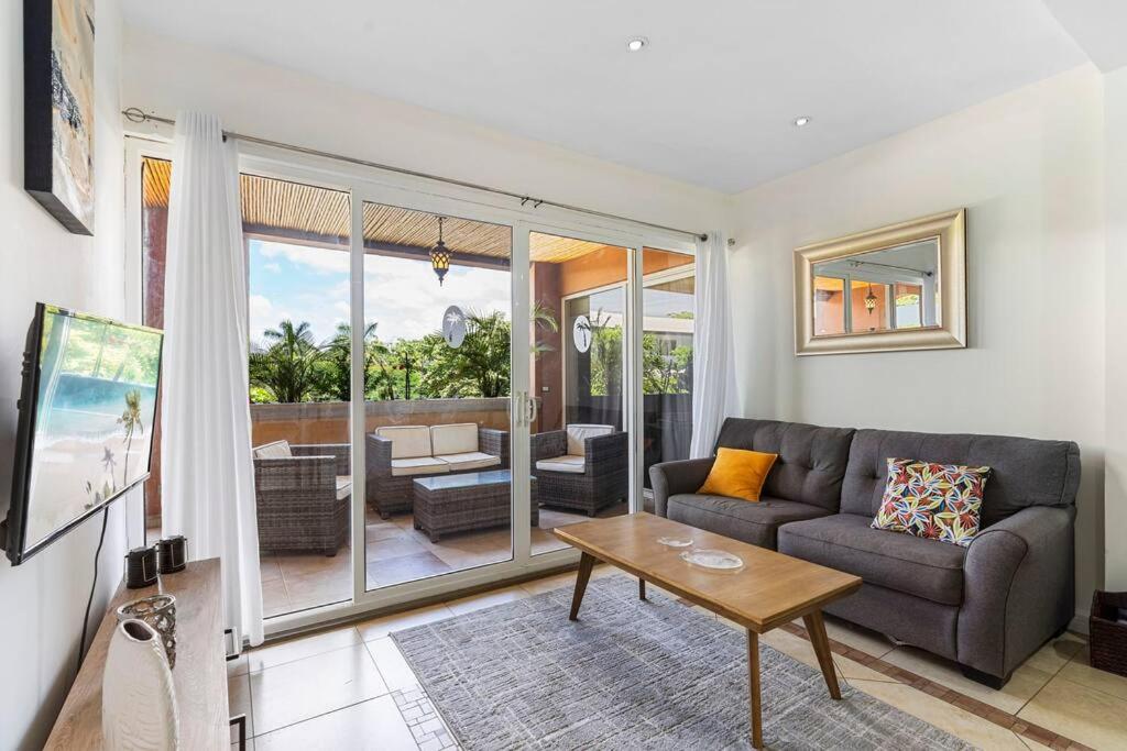 Nax3 Luxury Condo in Upscale Langosta Community