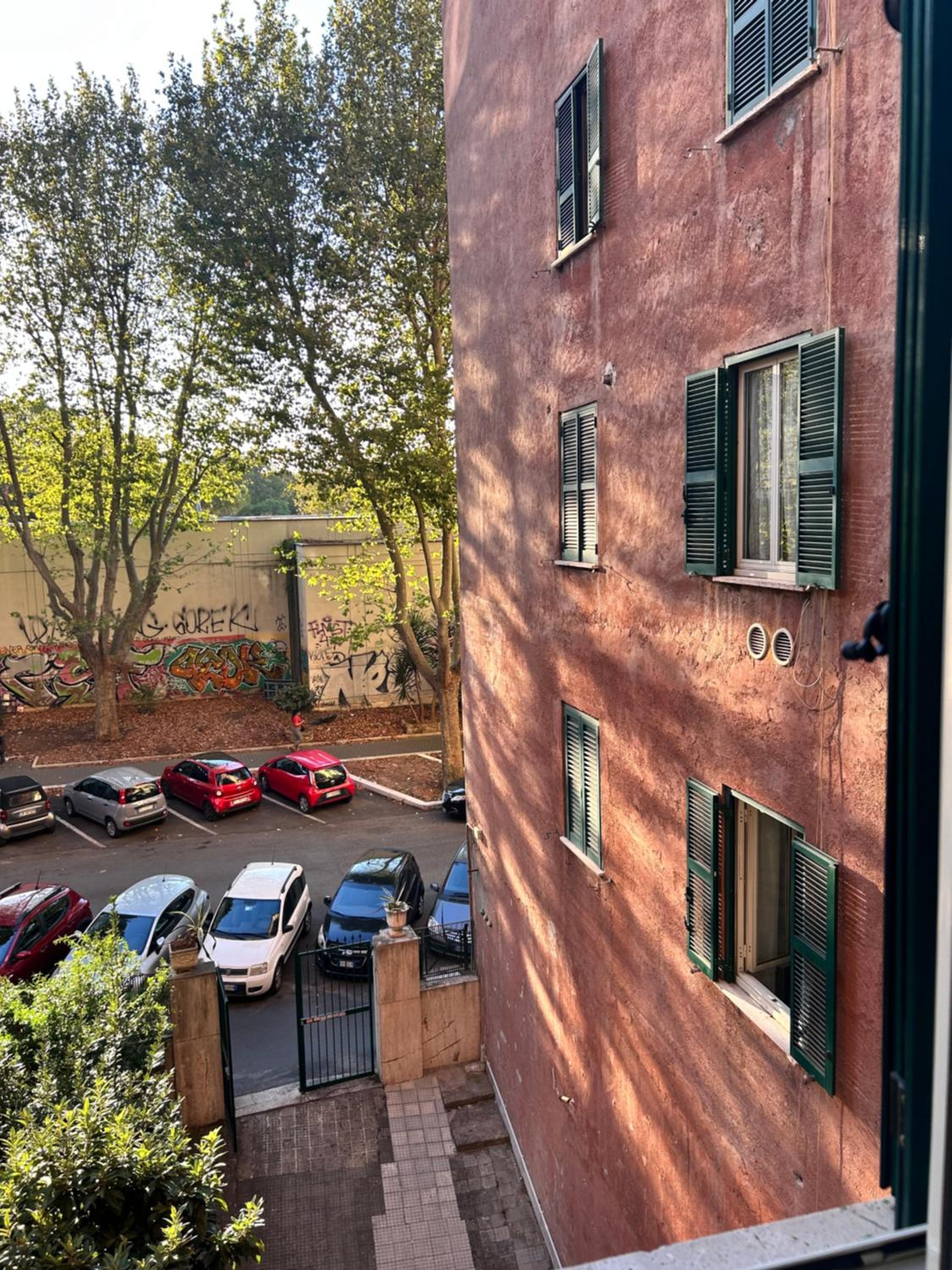 Metro at the door- Colosseo 6 min- 2BR AC WiFi