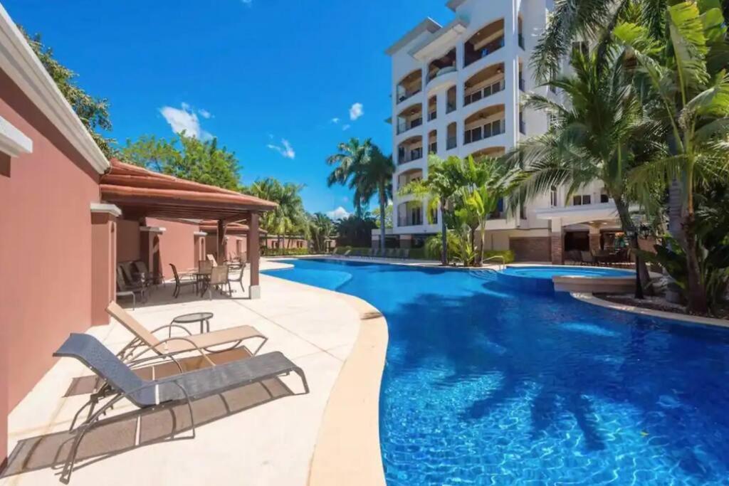 Pen16 Luxury 3bd Condo in Excl Resort Complex