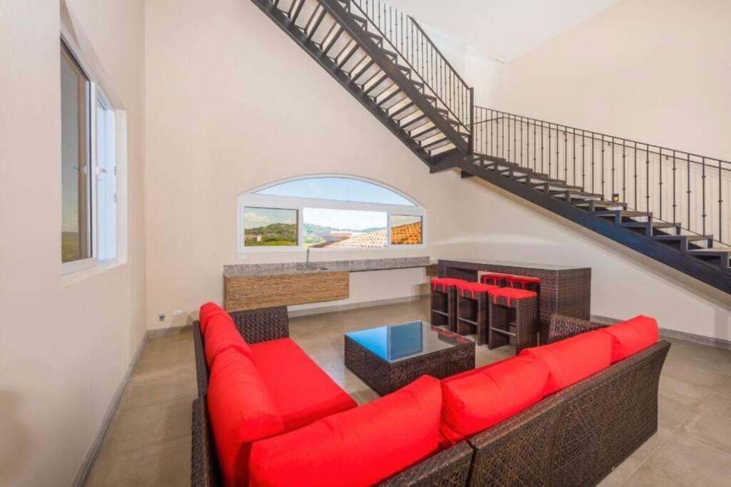 Pen16 Luxury 3bd Condo in Excl Resort Complex