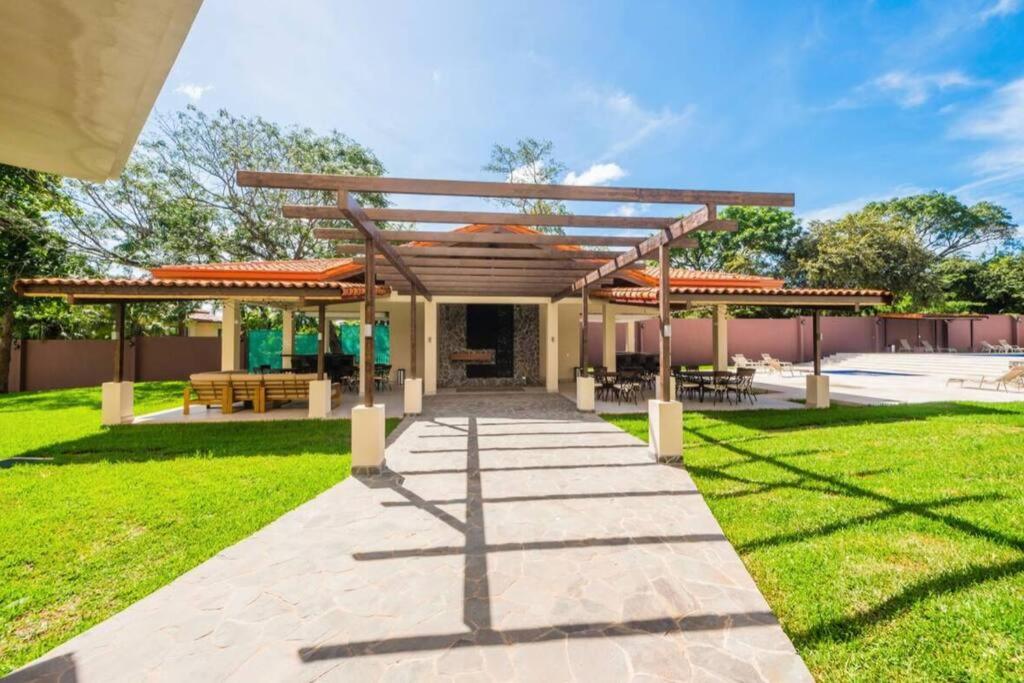Pen16 Luxury 3bd Condo in Excl Resort Complex