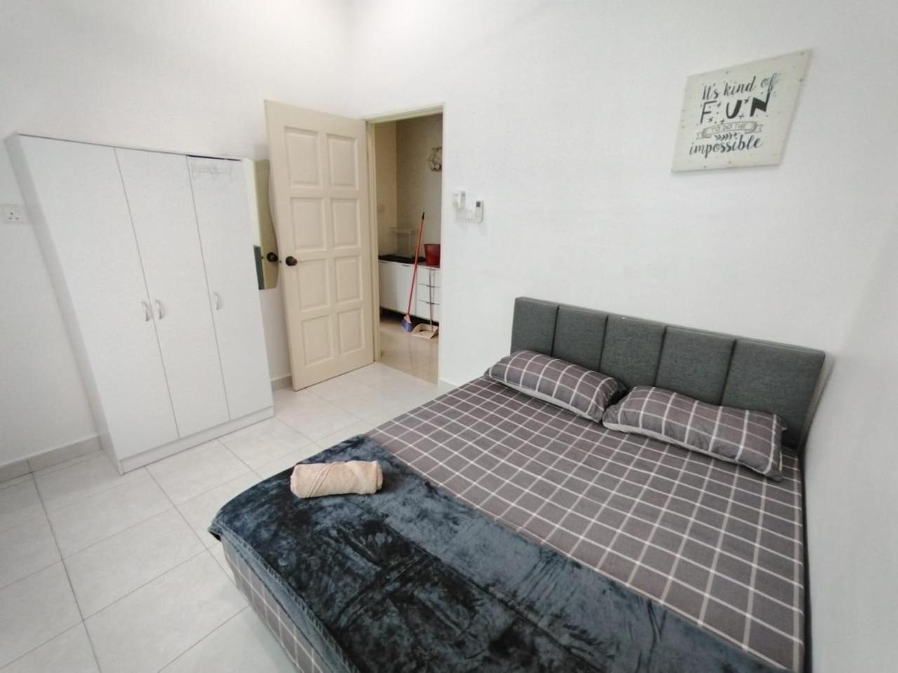 Lollihana Homestay Kijal photo 2