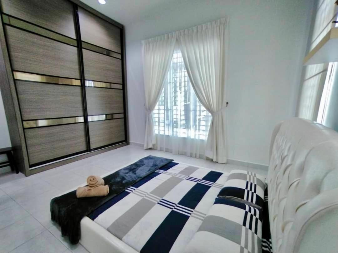 Lollihana Homestay Kijal photo 5