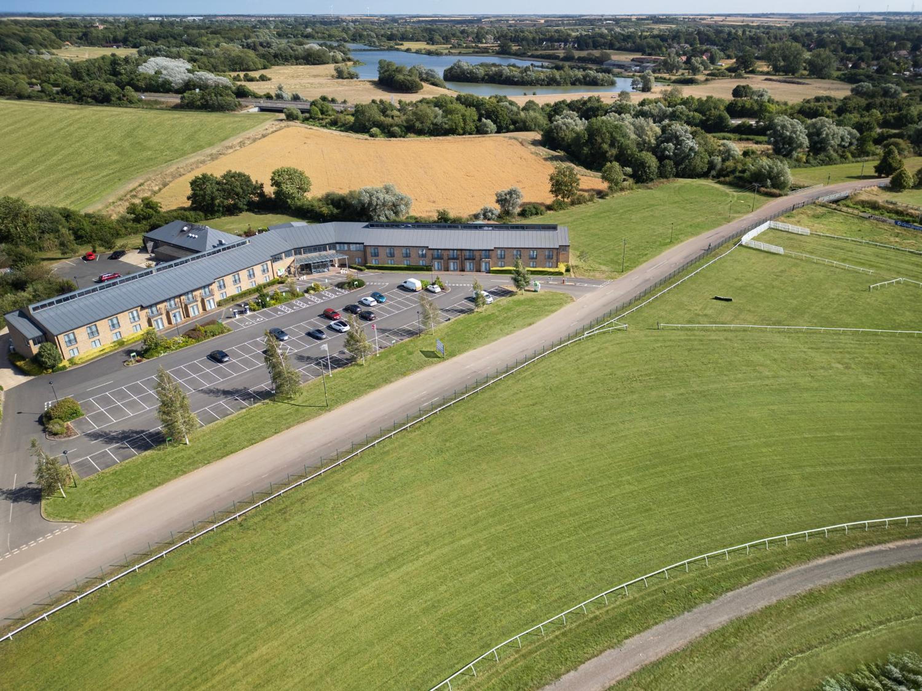 Huntingdon Vacations - Holiday Inn Huntingdon Racecourse, an IHG Hotel - Property Image 9