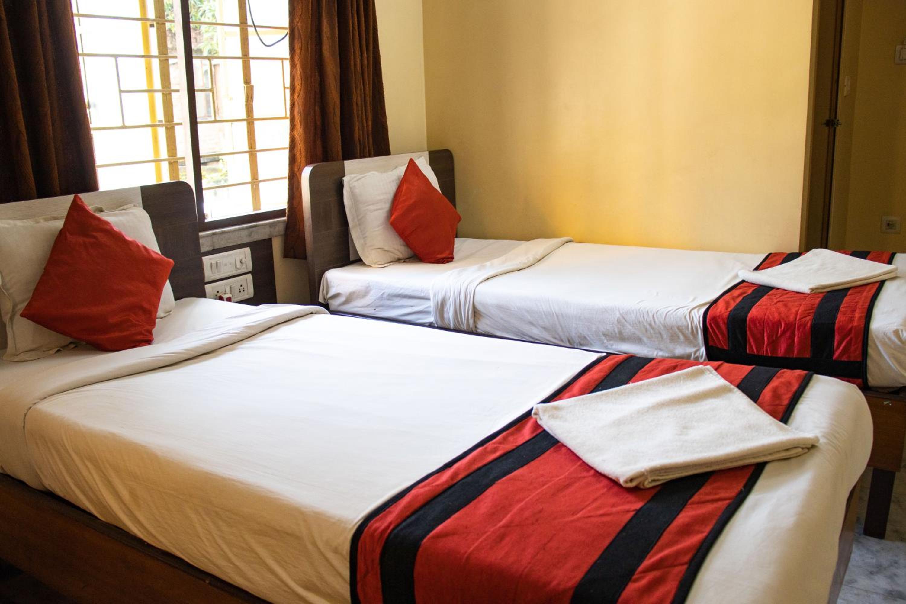 Hotel Welcome Regency view 2