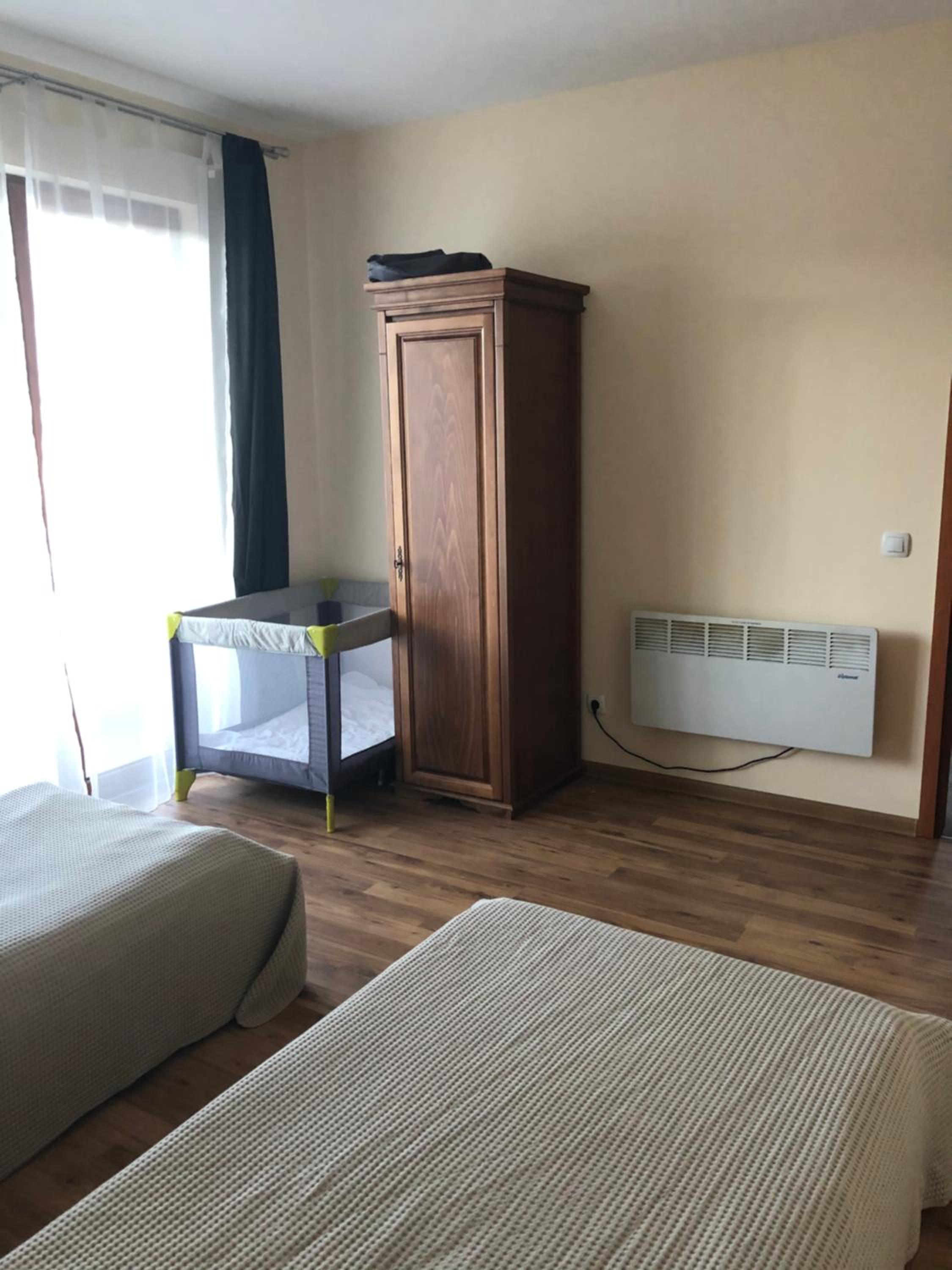 Spacious 2 Bed Apartment Close To Gondola