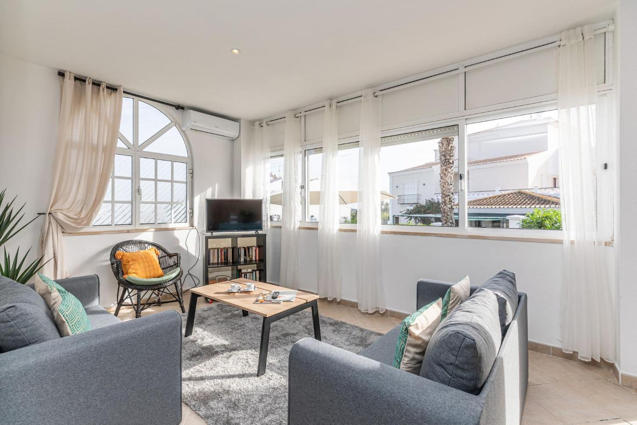 Matfil Suite-charming Apartment With Pool Access view 5