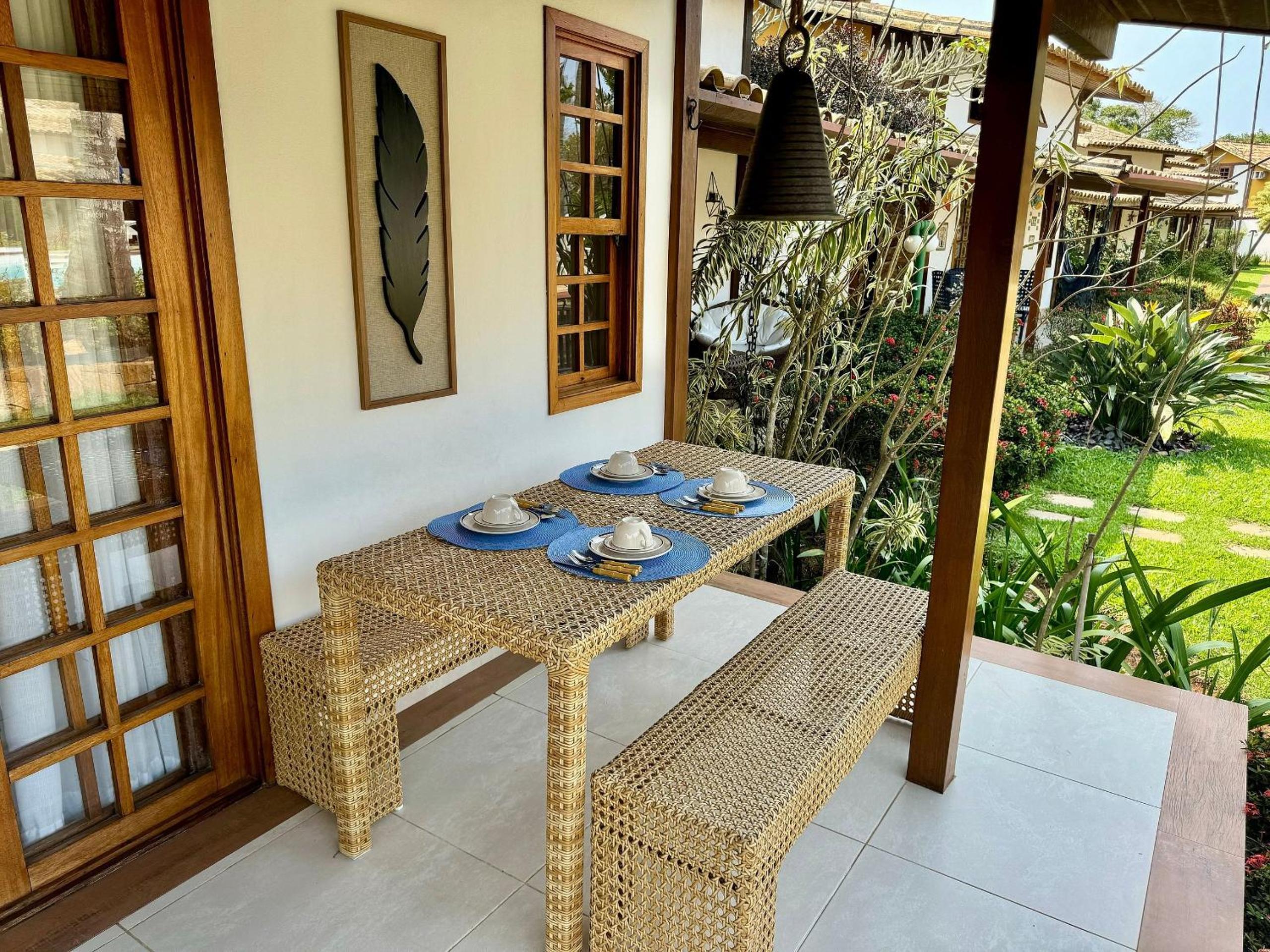 House 4 Minutes from Manguinhos Beach with Pool, Sauna, and Kids' Area