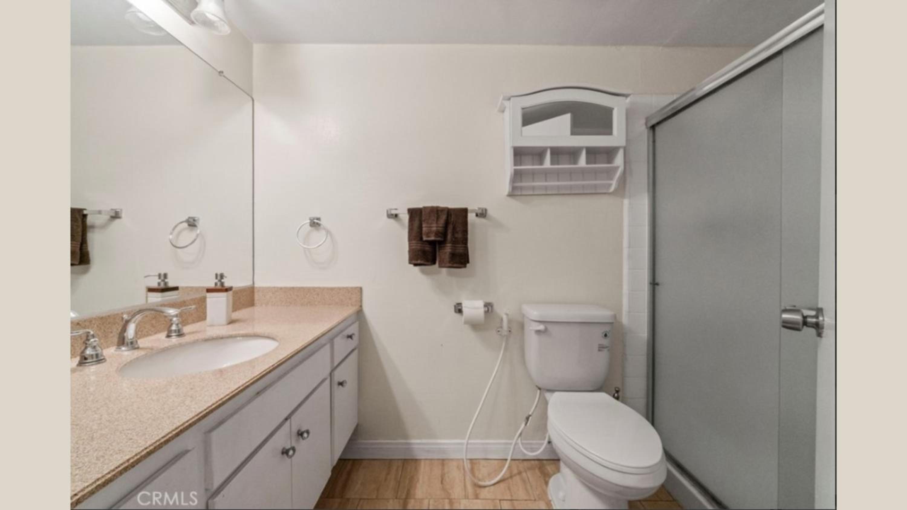 Valley Gem, luxurious 5 bedroom 3 bath, sleeps 12
