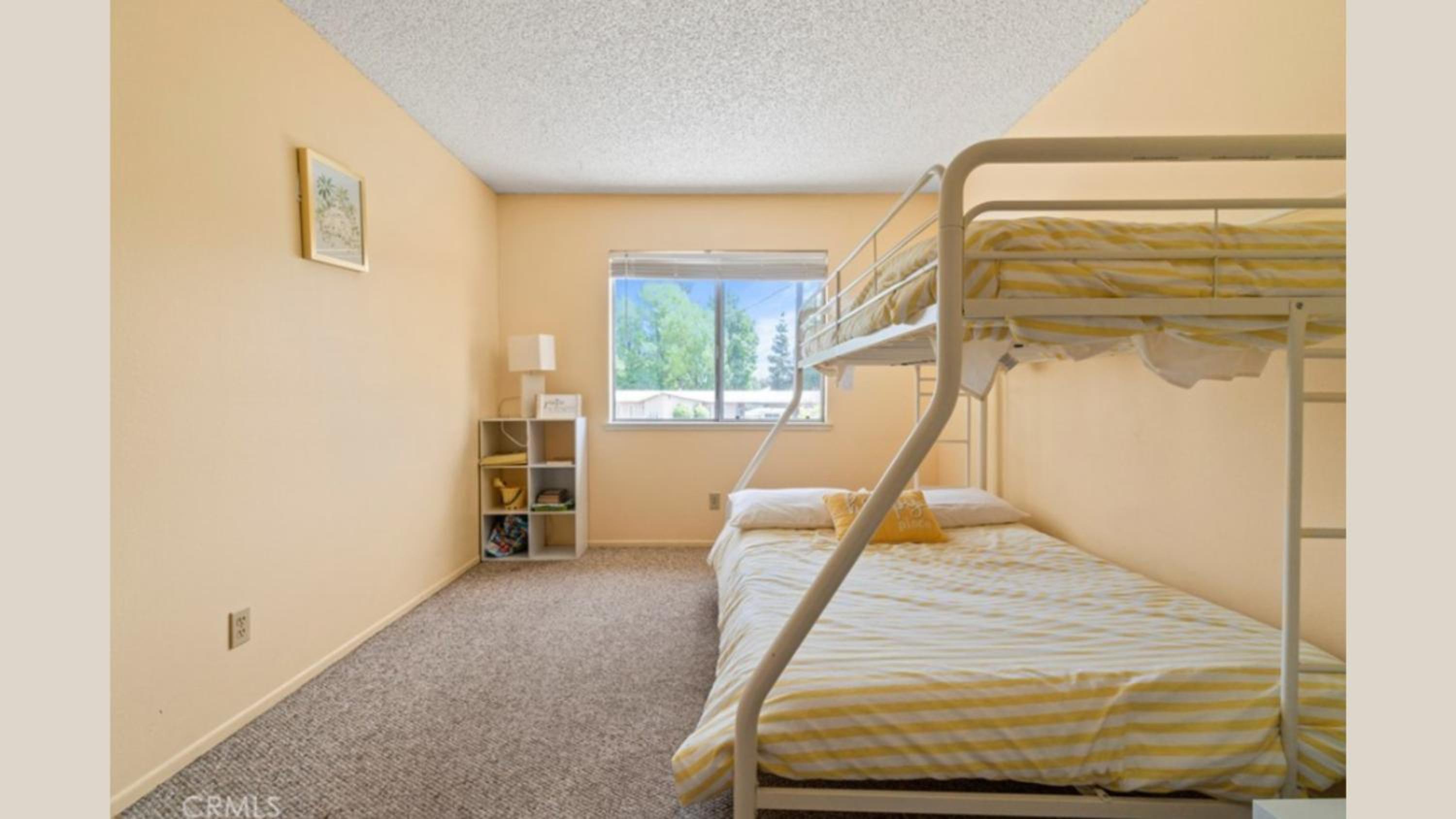 Valley Gem, luxurious 5 bedroom 3 bath, sleeps 12