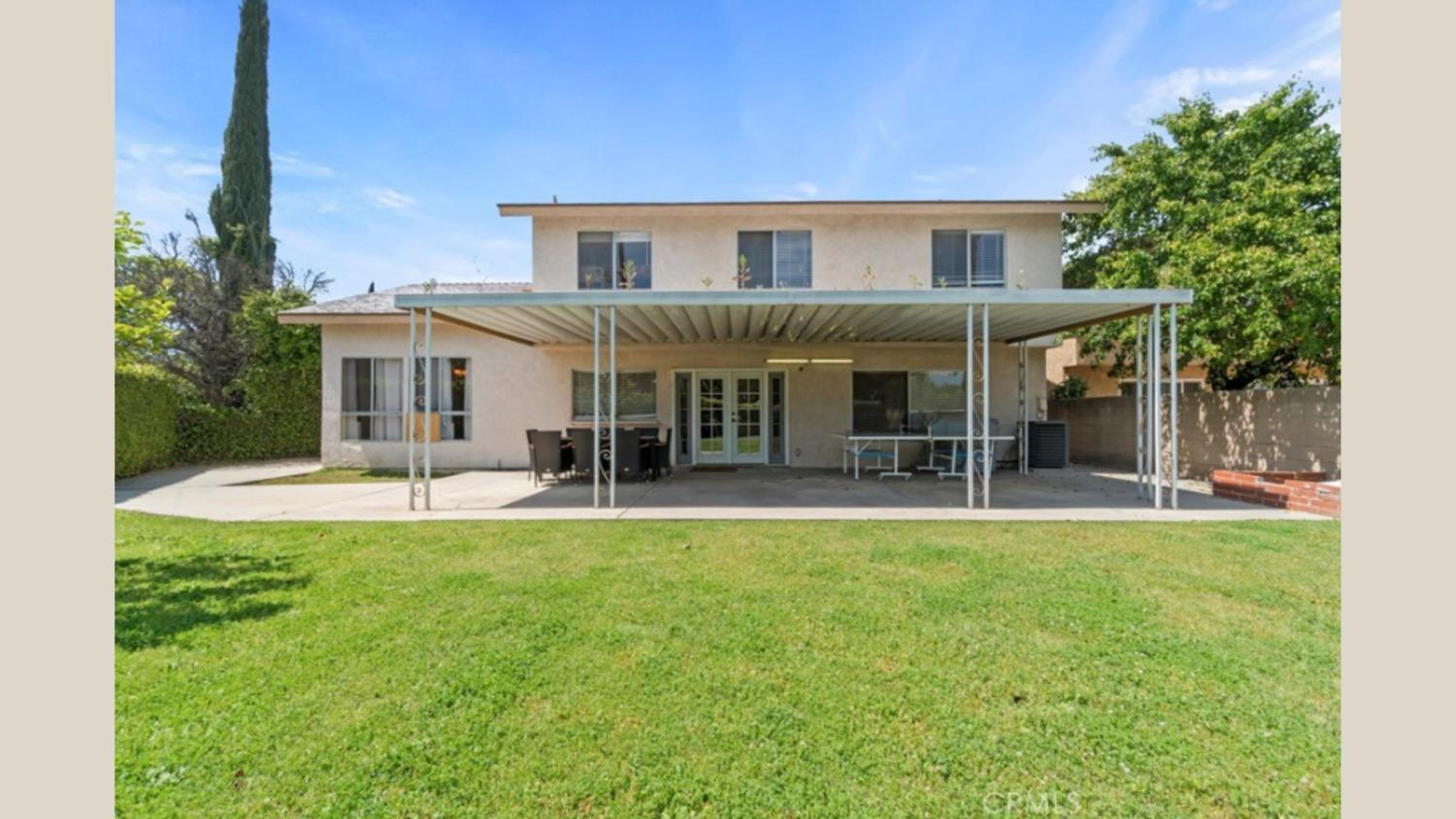 Valley Gem, luxurious 5 bedroom 3 bath, sleeps 12