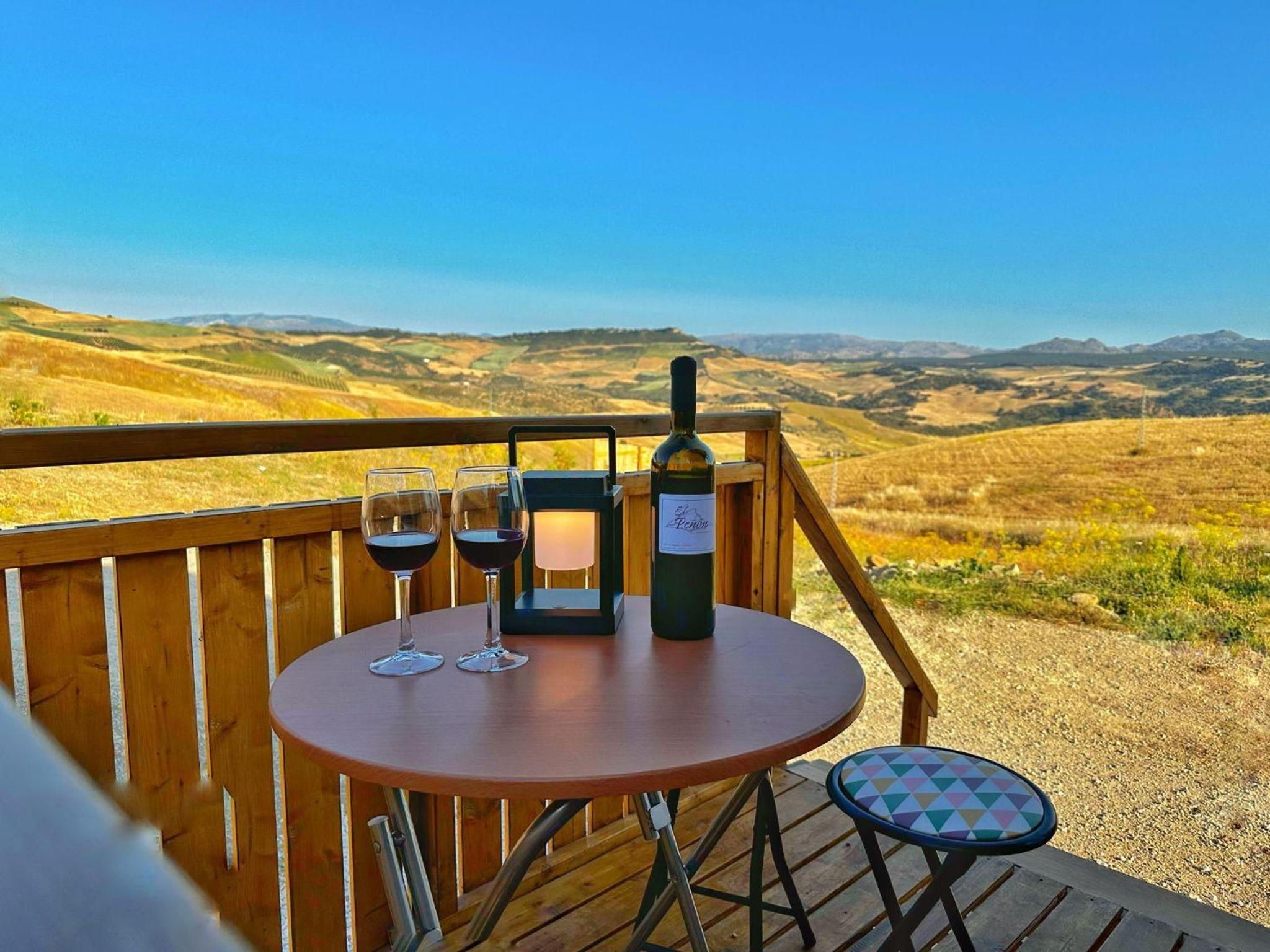 Nature lovers Cabin- HotTub- Privacy & Serenity