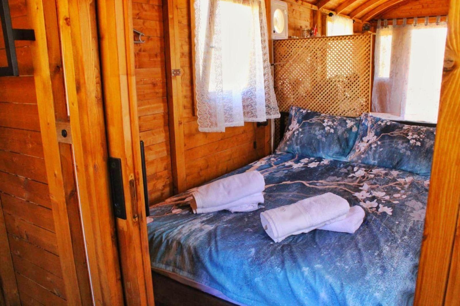 Nature lovers Cabin- HotTub- Privacy & Serenity