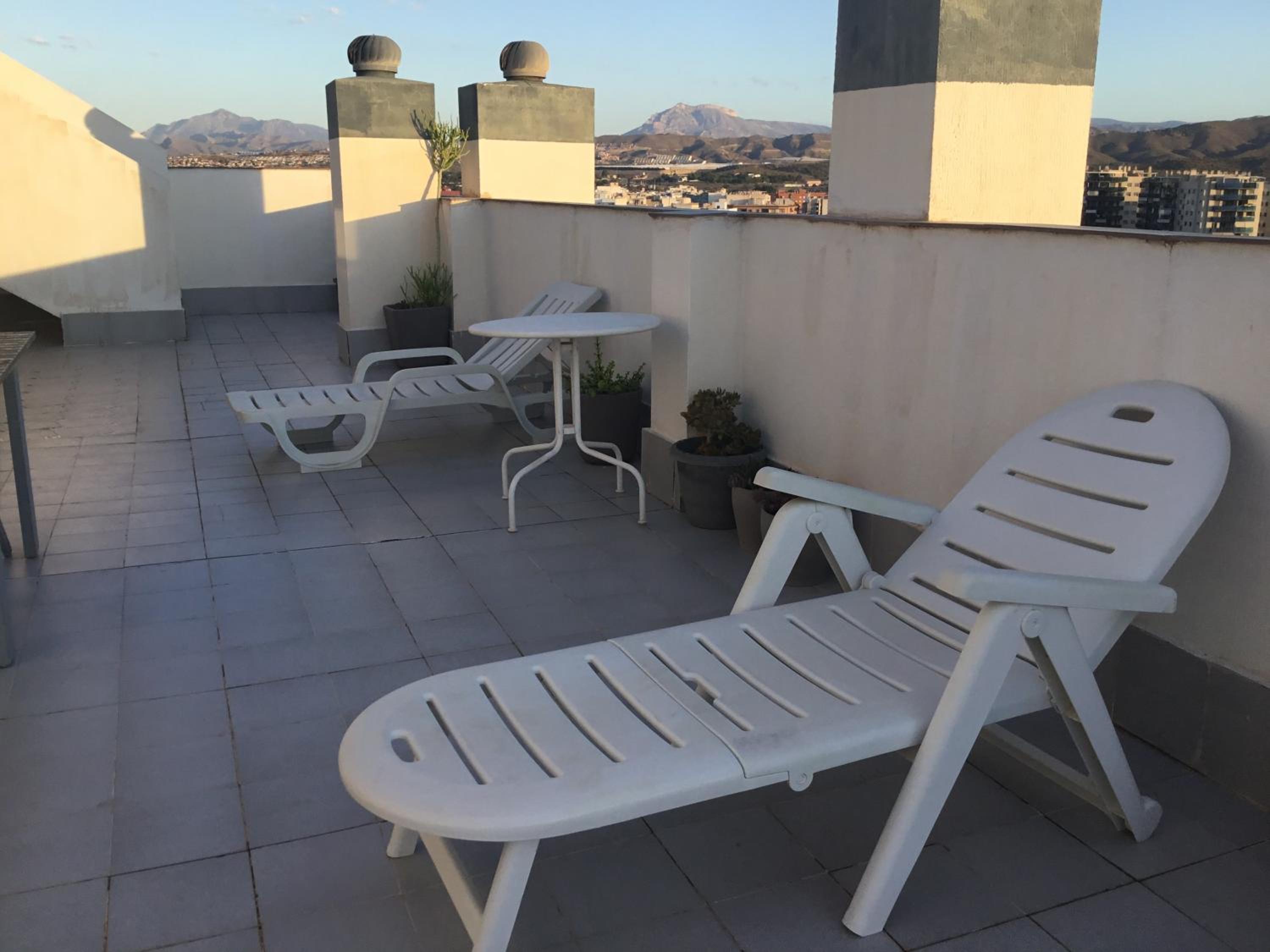 3Bed Penthouse Apt with Private Terrace & Balcony view 5