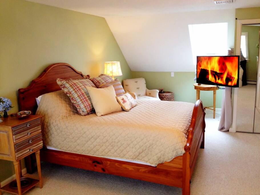 West Falmouth Escape