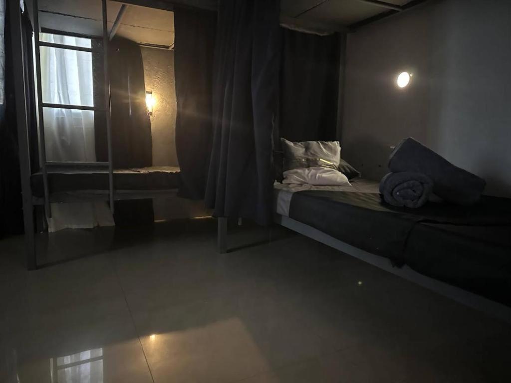 Grey House in Coron with Kitchen