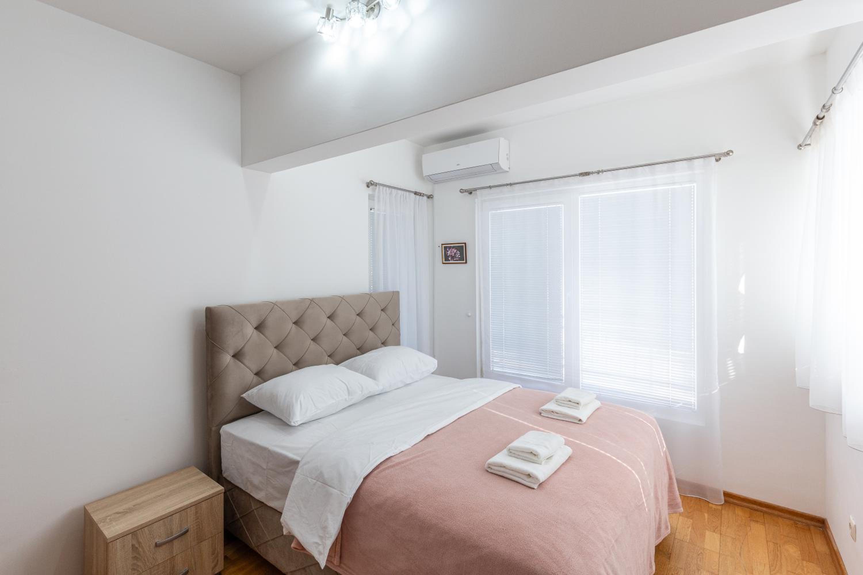 Castagna apartment view 4