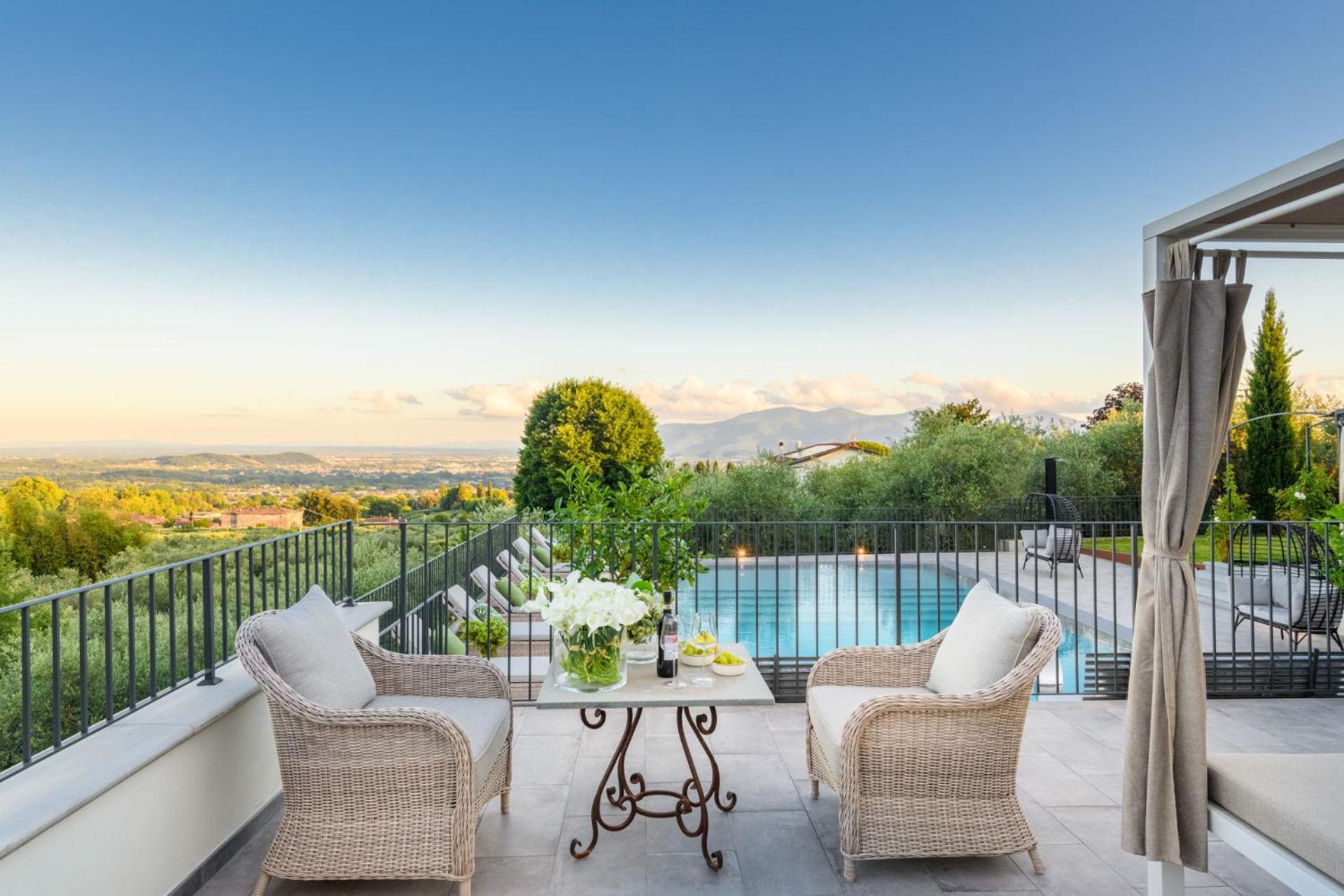VILLA ASTI: Where Luxury Meets Limitless View