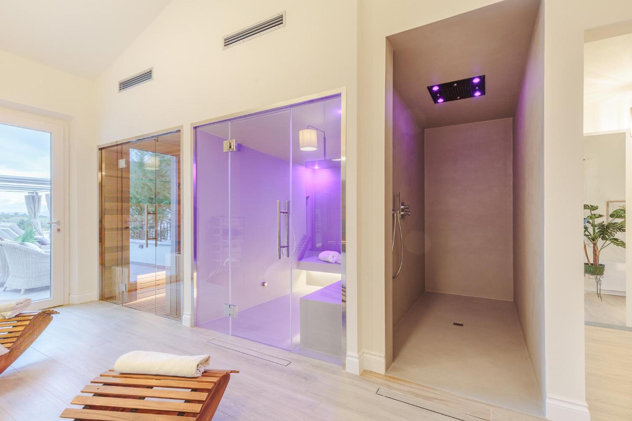 VILLA ASTI: Where Luxury Meets Limitless View