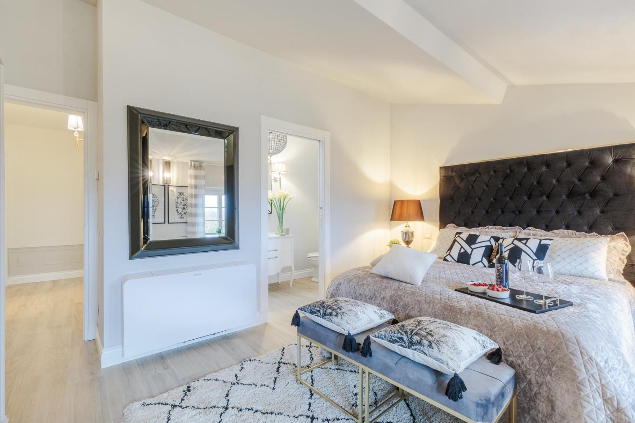 VILLA ASTI: Where Luxury Meets Limitless View