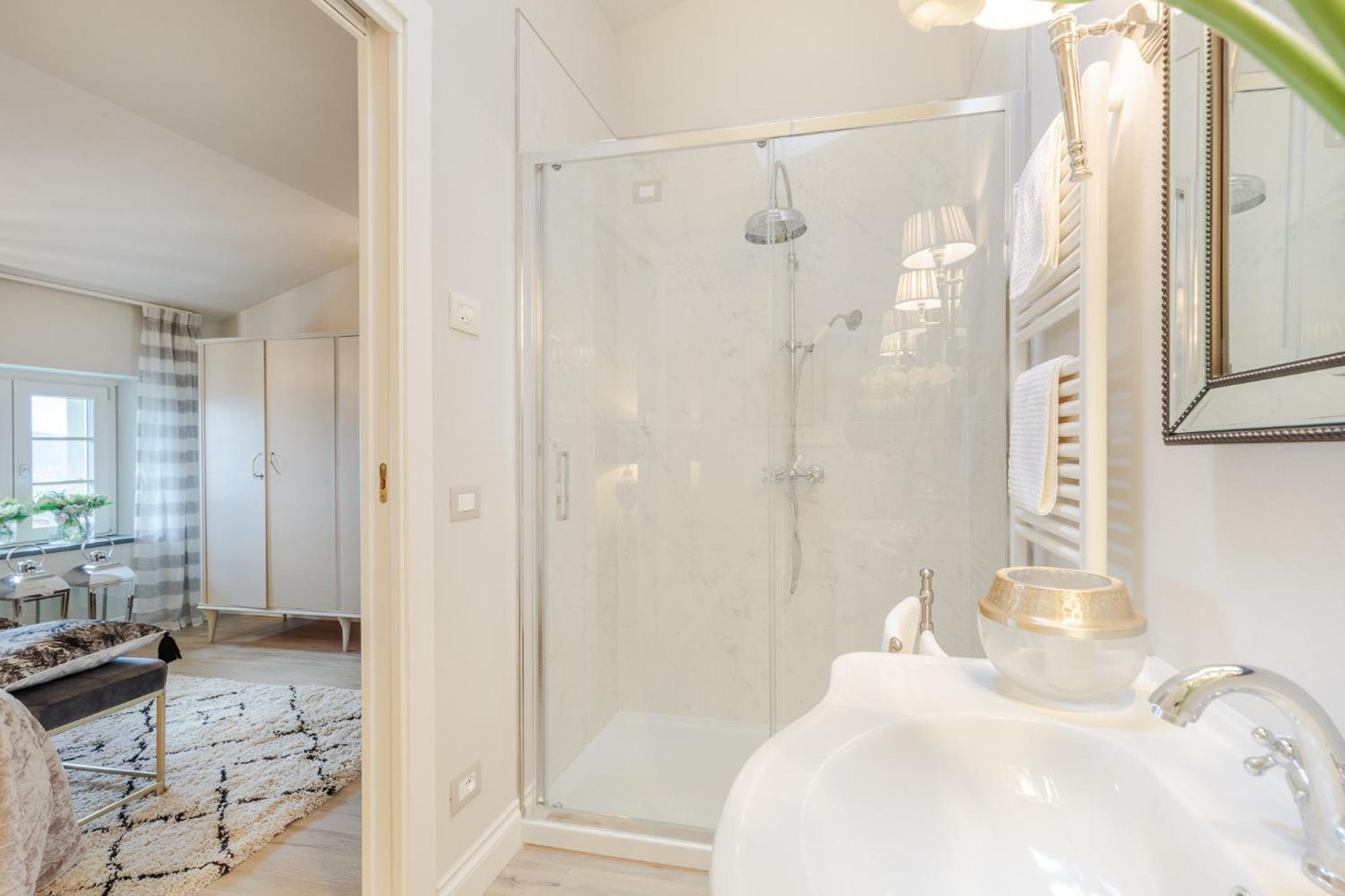 VILLA ASTI: Where Luxury Meets Limitless View