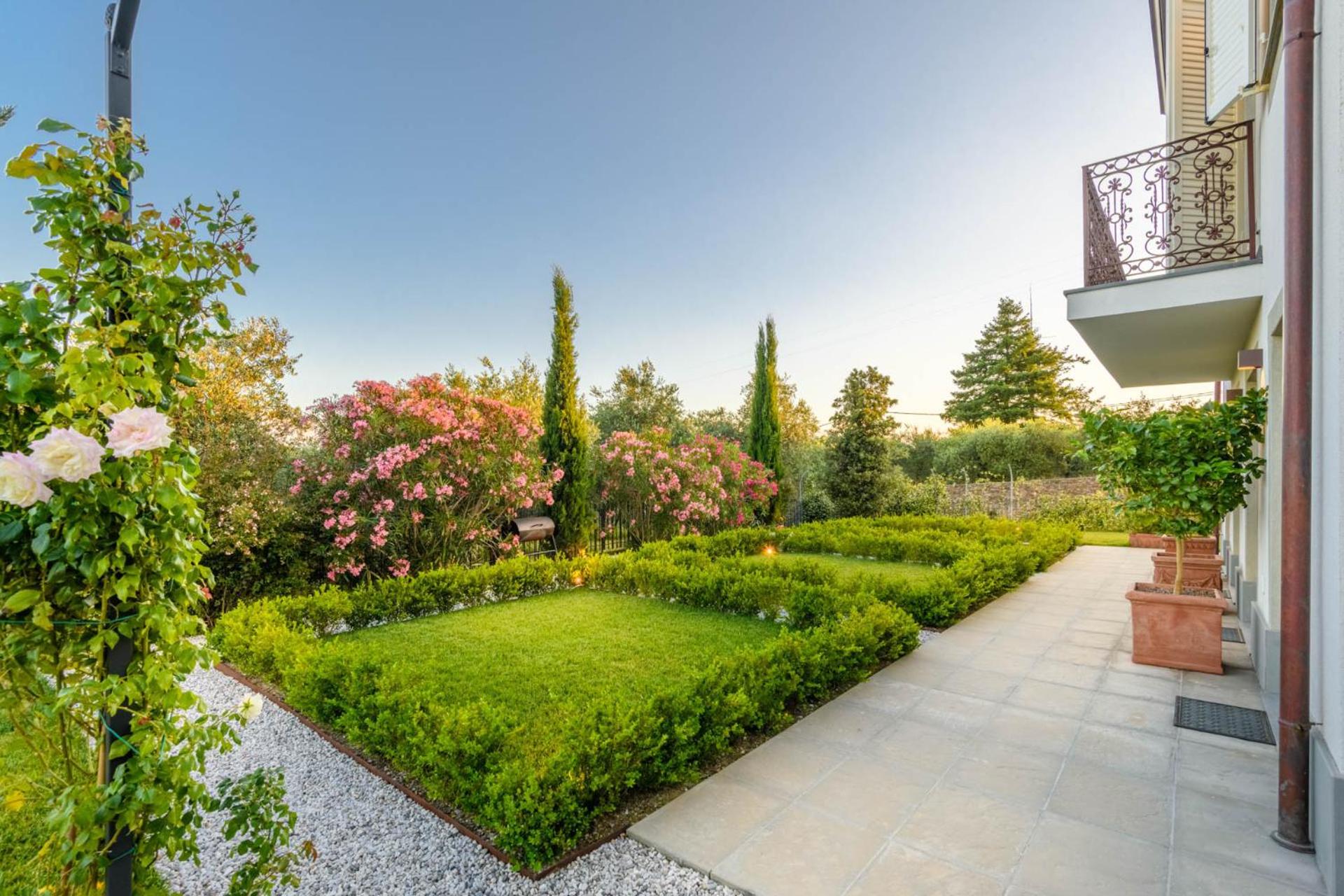 VILLA ASTI: Where Luxury Meets Limitless View
