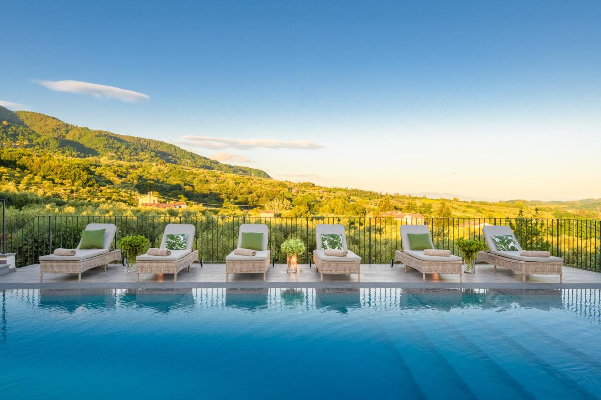 VILLA ASTI: Where Luxury Meets Limitless View