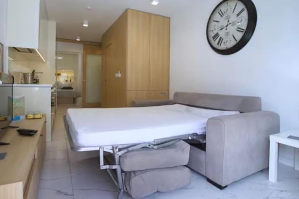 Lubina del Sol Front Line Beach view 5