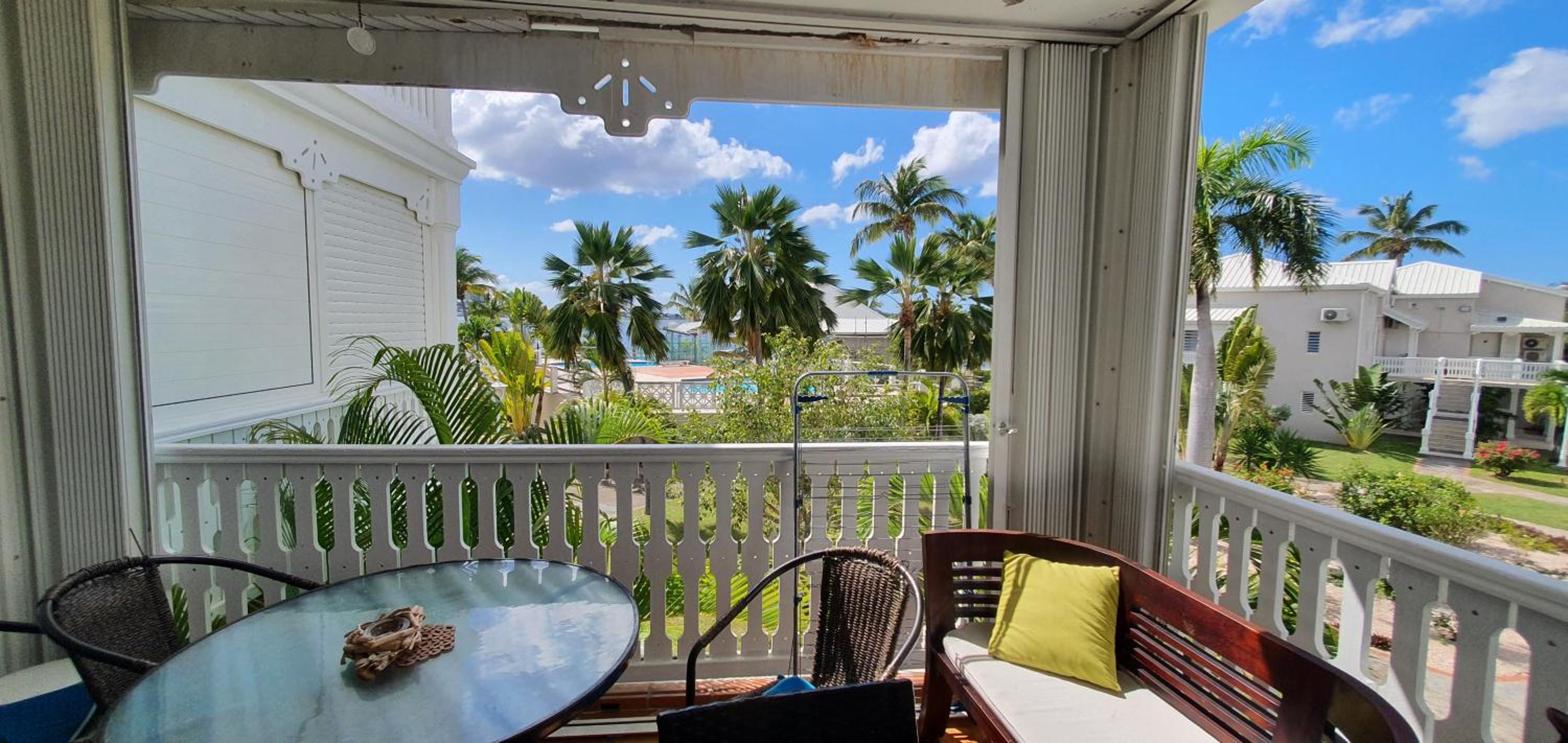 Studio Baie Nettlé Lagoon view 2