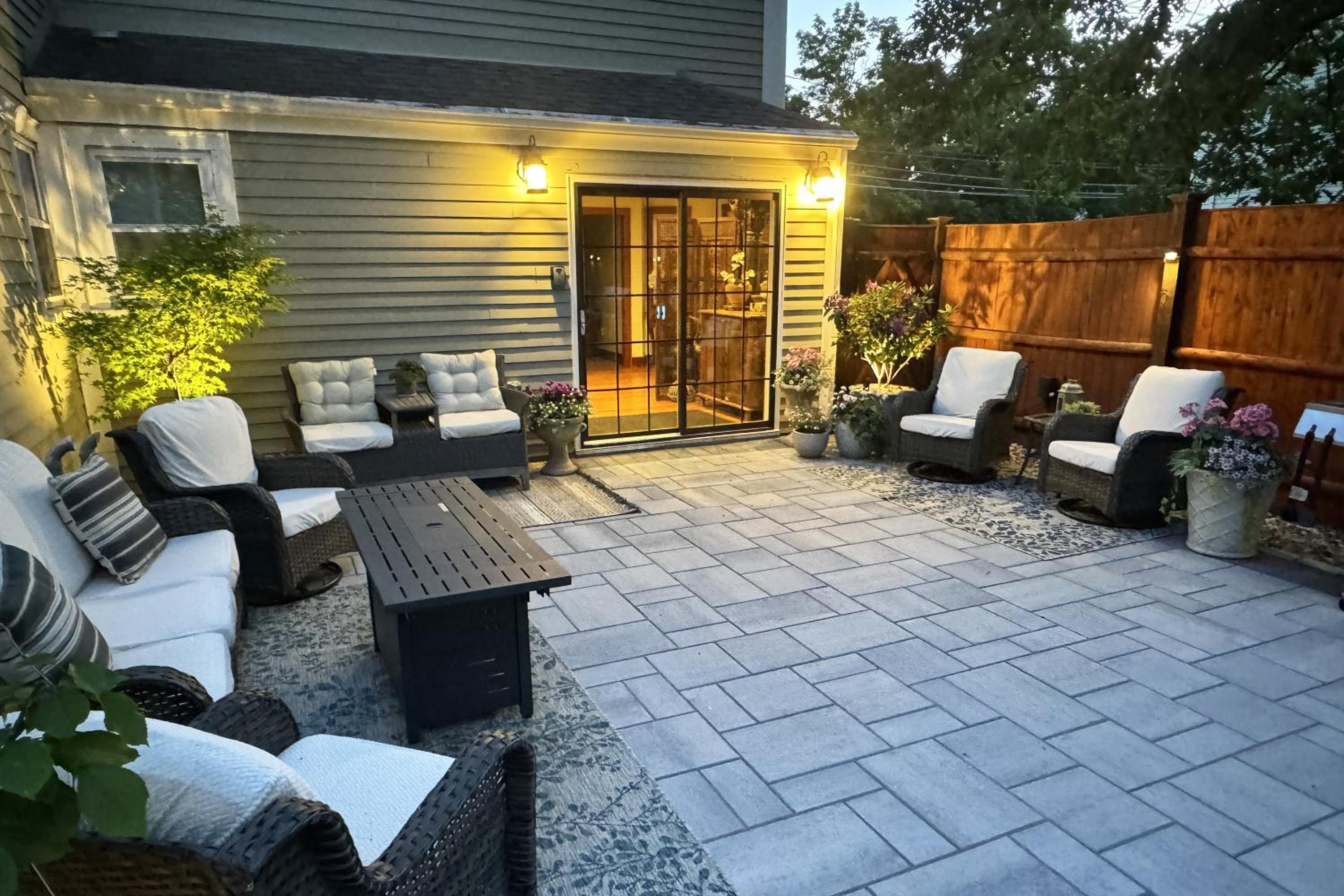 Large, Comfortable & Conveniently located Home, photo 51