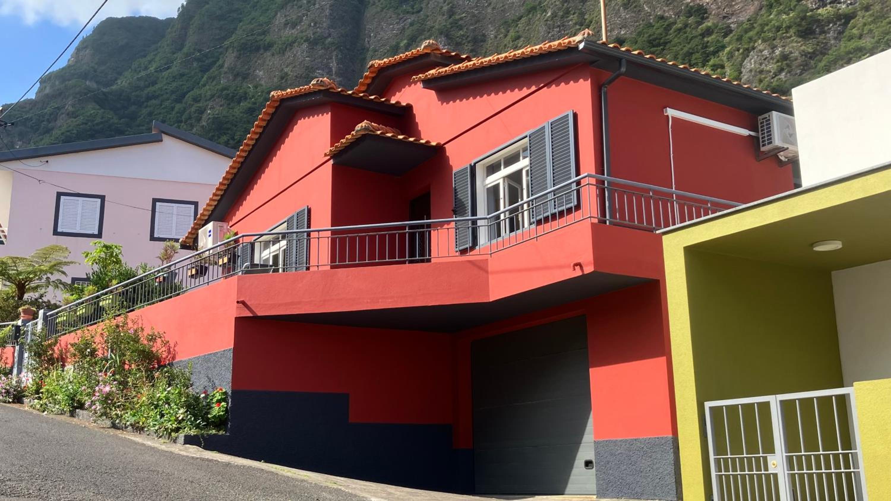 Casa Azul view 2