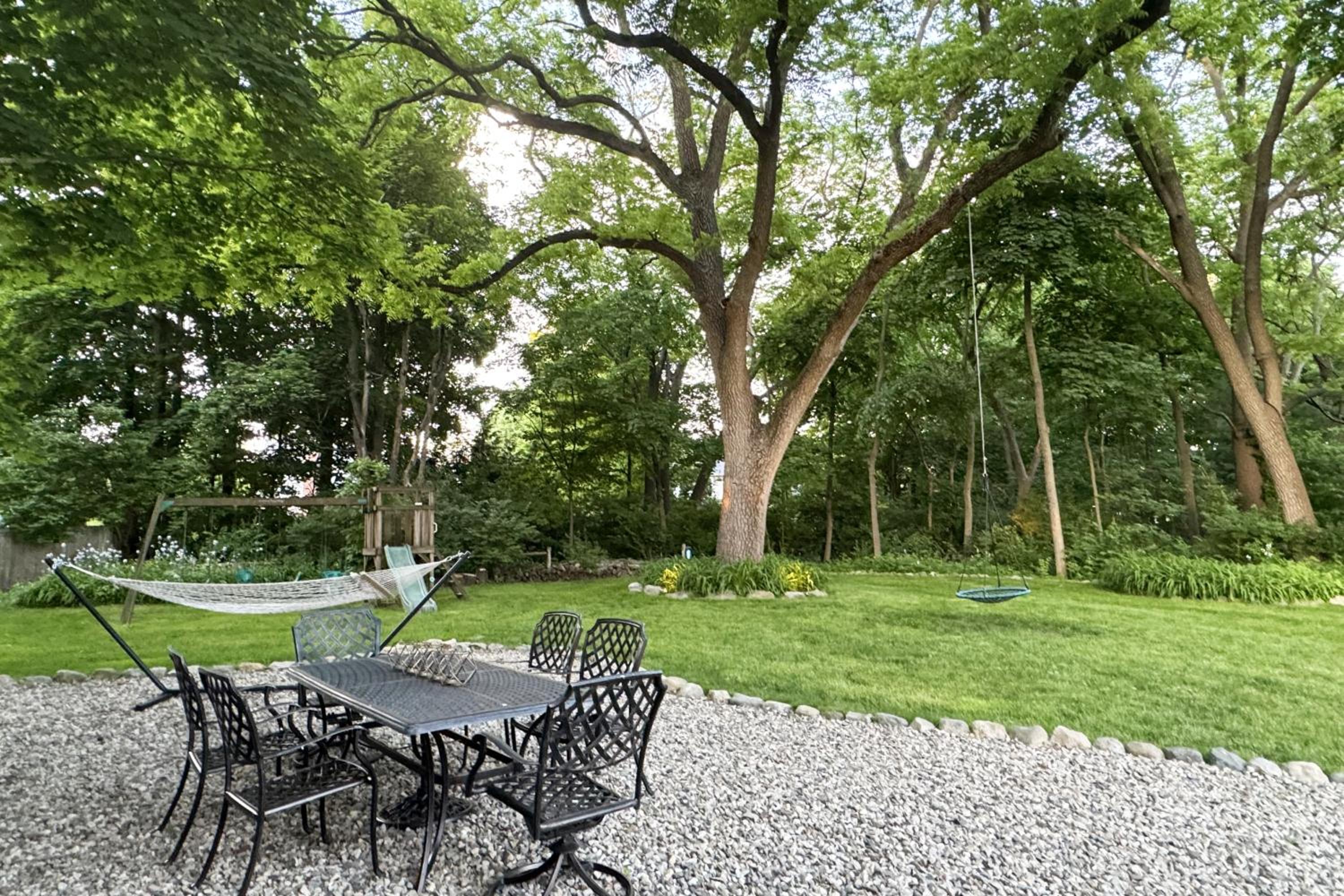 Large, Comfortable & Conveniently located Home, photo 52