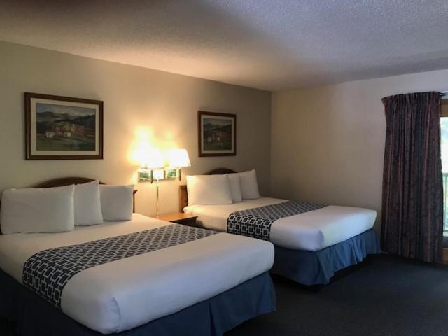Four Seasons Inn