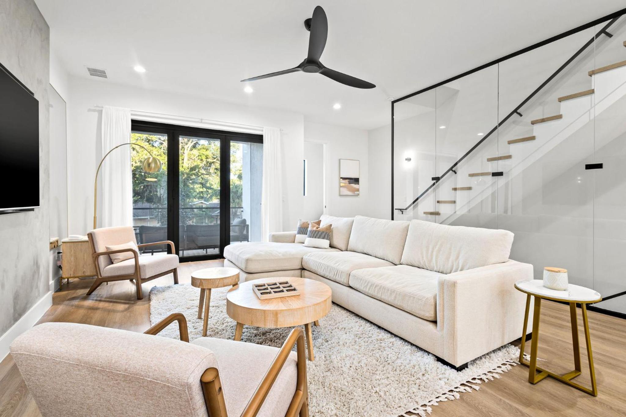 Warm Modern New Construction Townhome in Tampa Heights view 4