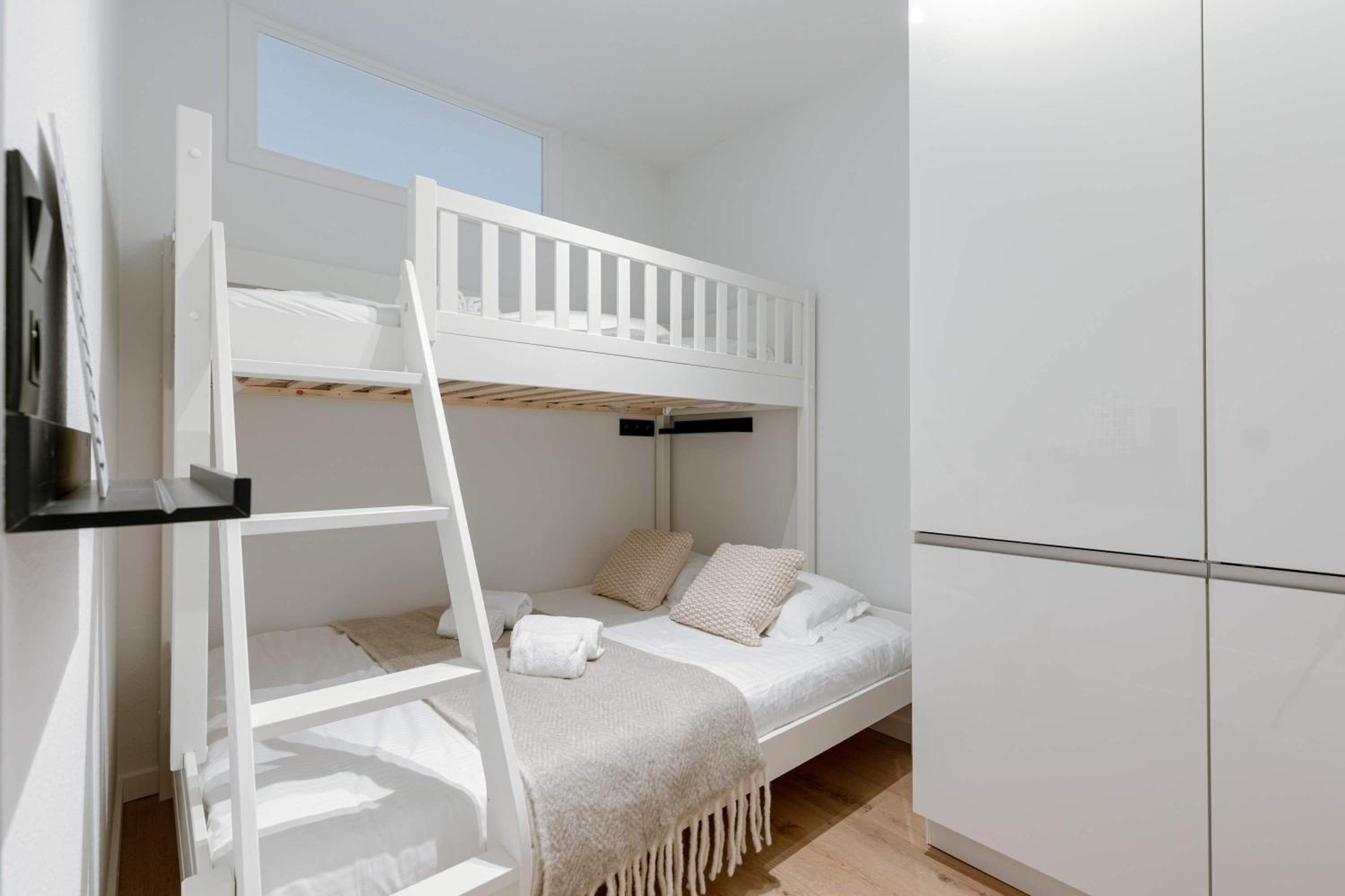 Casiola - Nice apartment close to the beach with parking