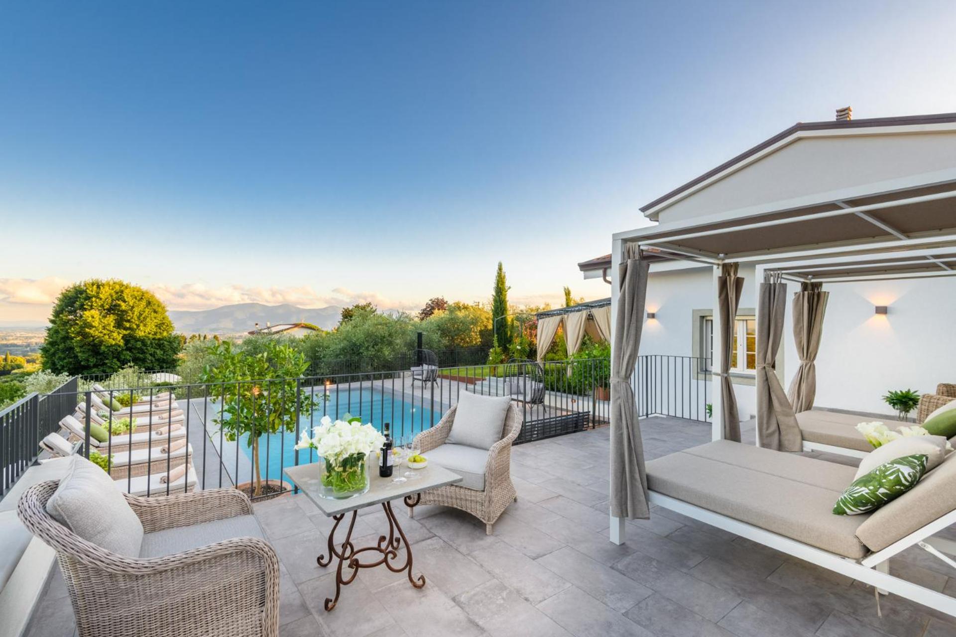 VILLA ASTI: Where Luxury Meets Limitless View