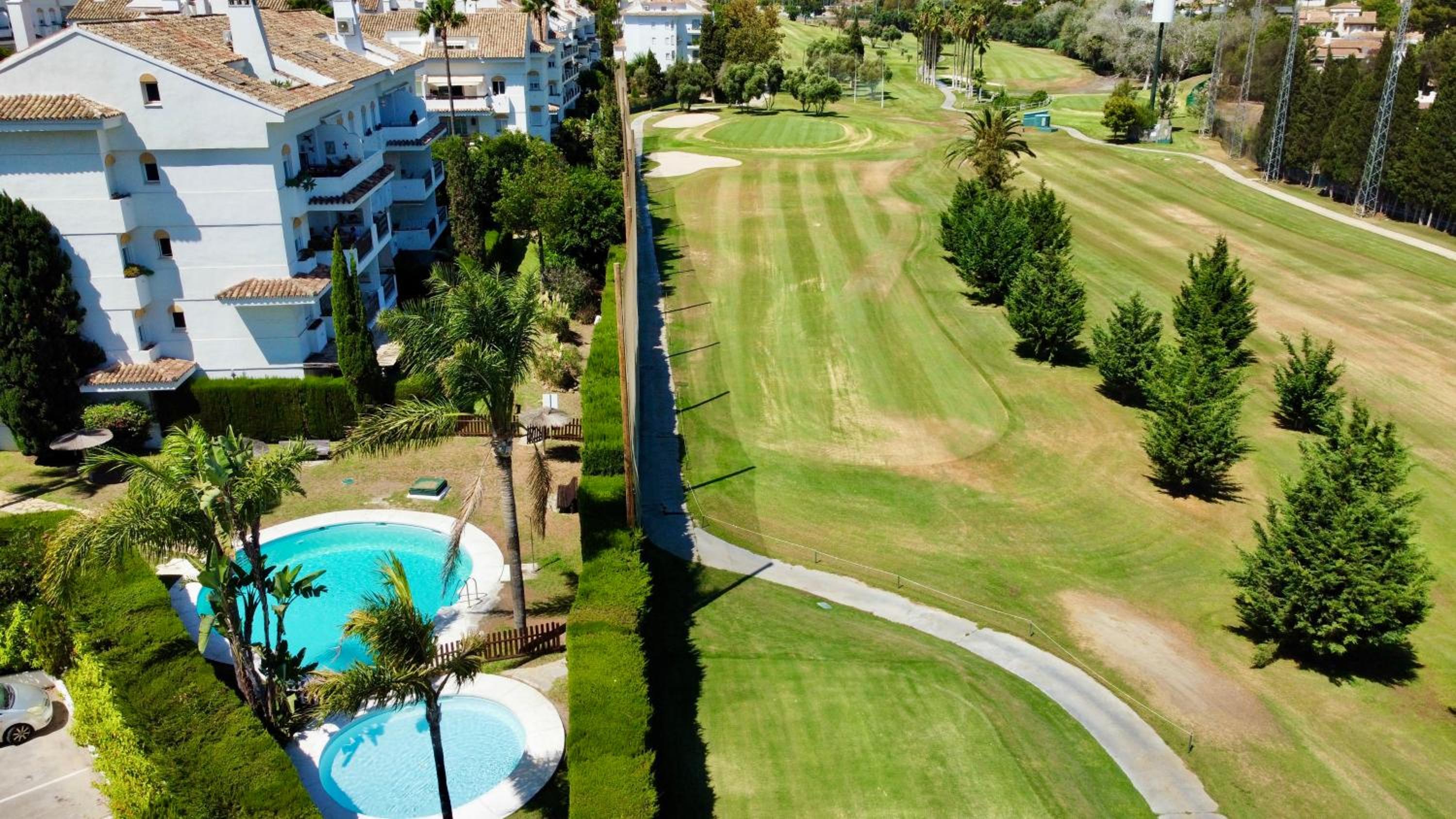 Sea and Mountain Views Penthouse in Guadalmina - EaW Homes view 4