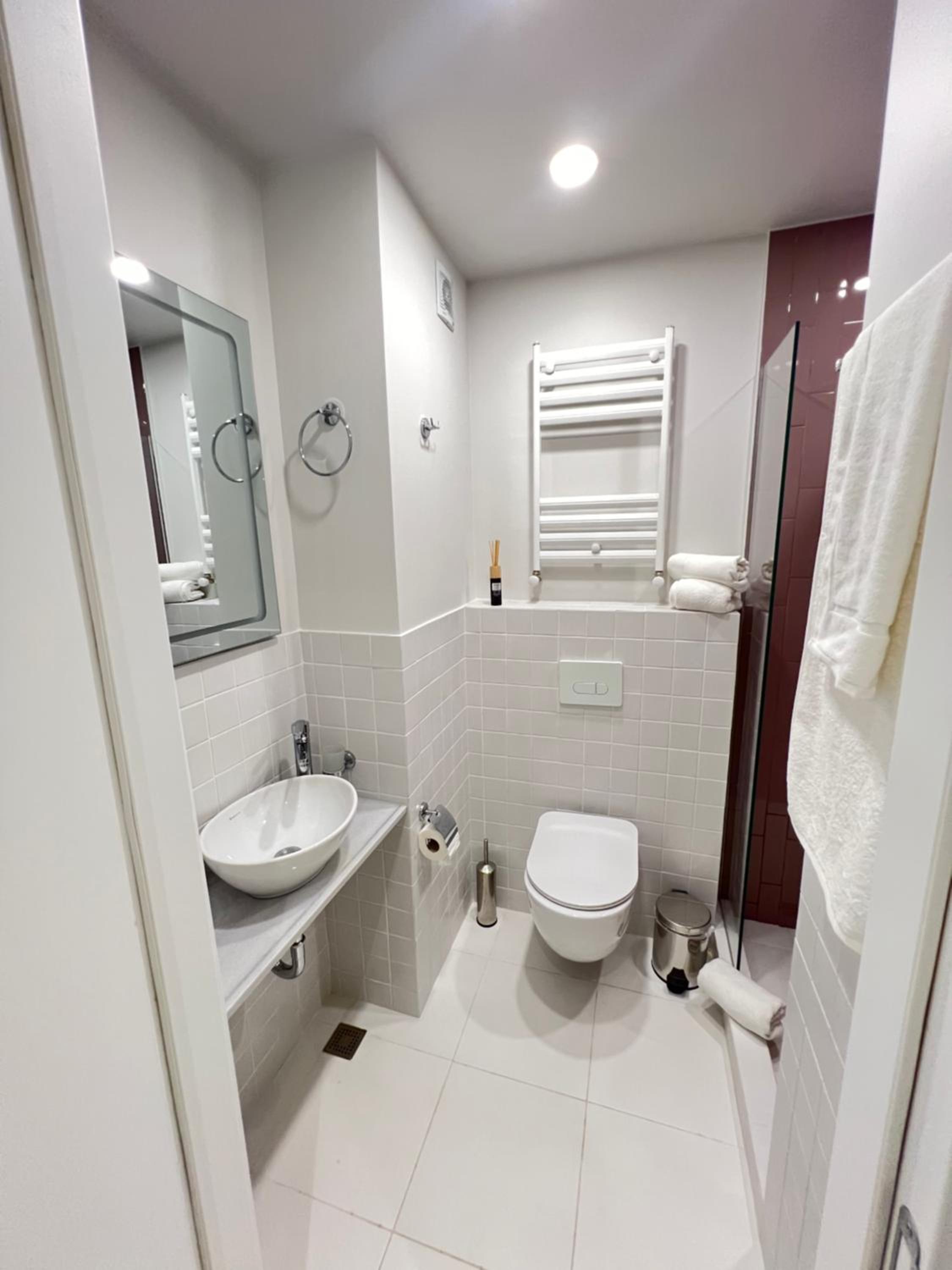 MK Apartments