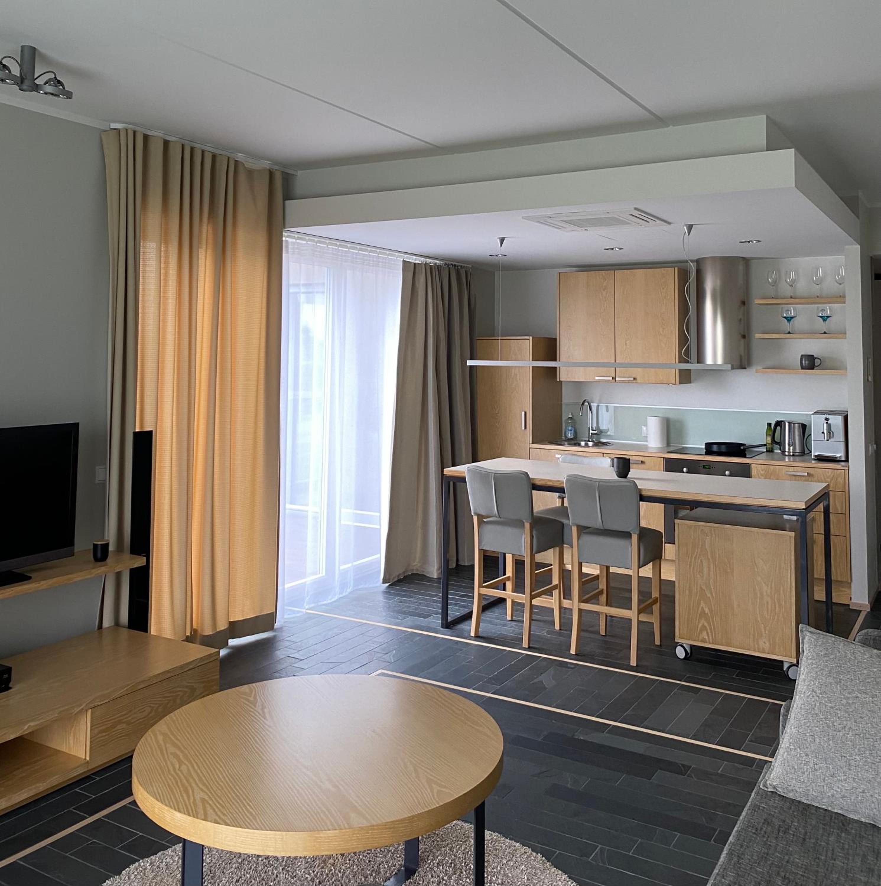 Stylish Sea-View Apartment by the Marina