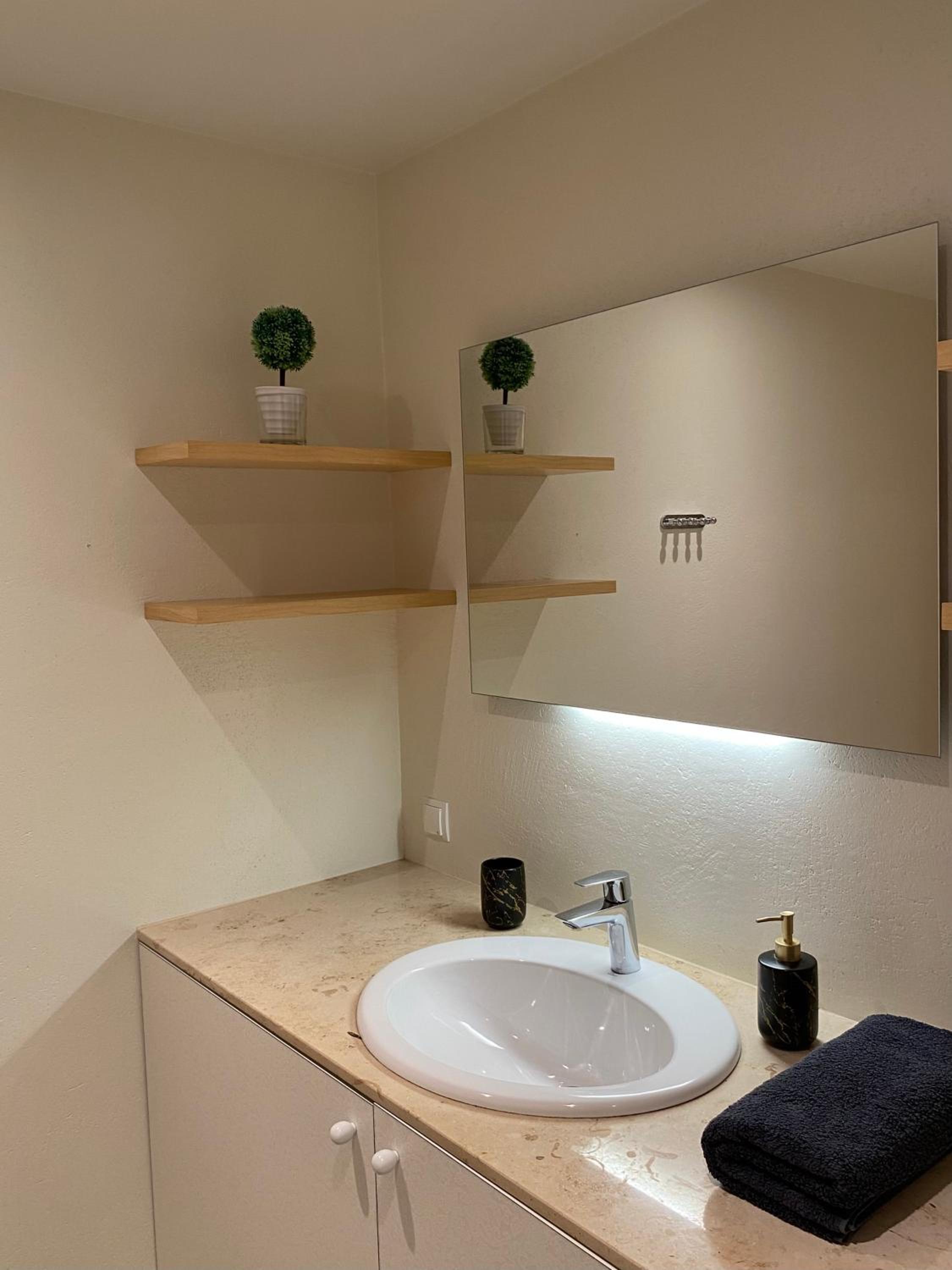 Stylish Sea-View Apartment by the Marina