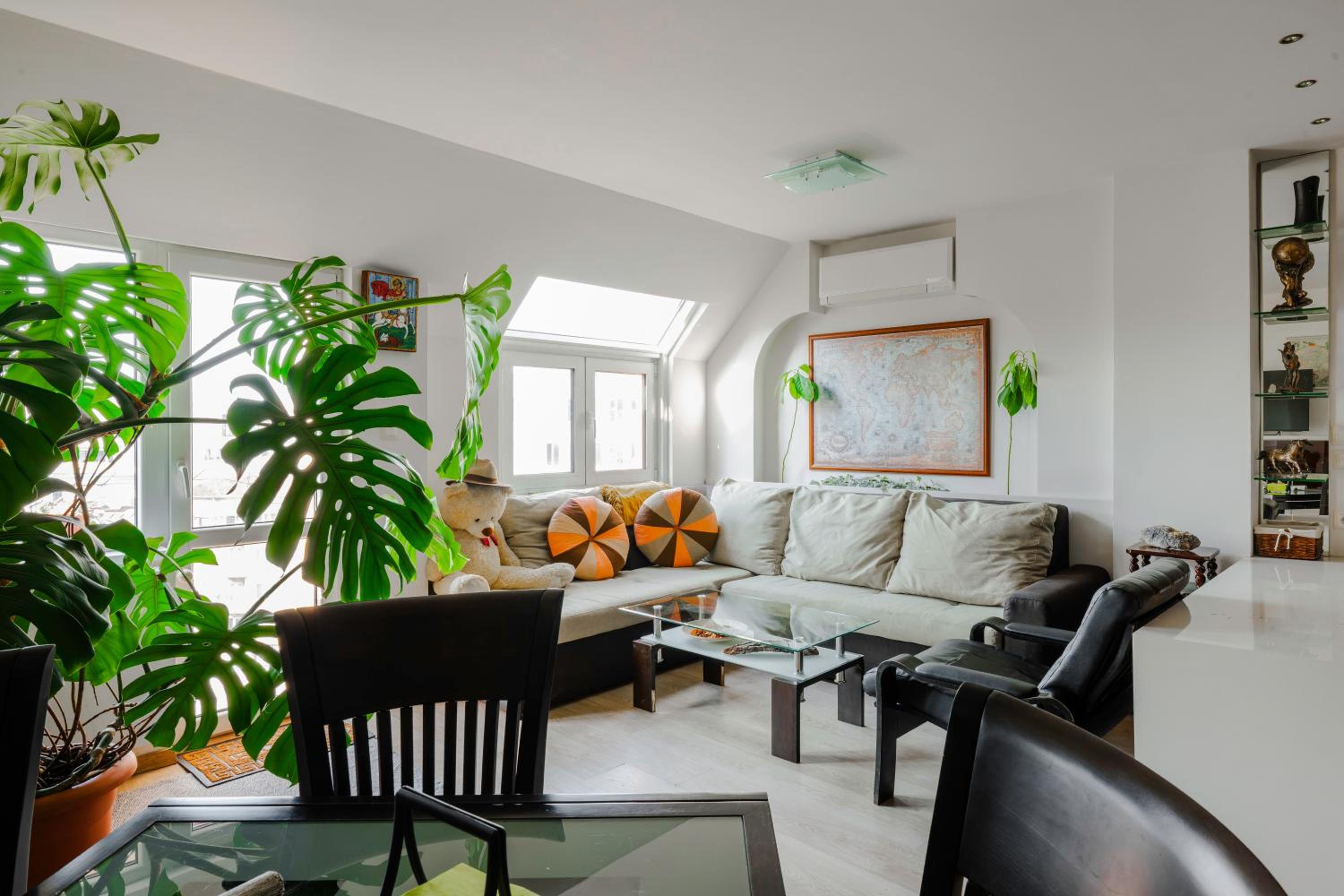 Spacious 2BD Flat with Secure Free Parking by Flat Mаnager