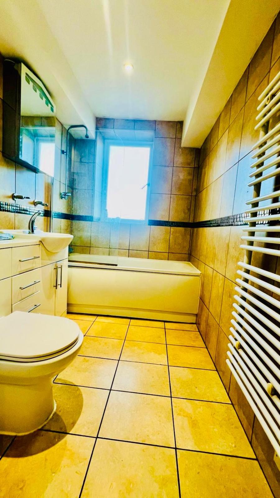 City view Sunset Luxurious Apartment in London Zone-1 Including one Family twin Room with its Own Stunning Private Terrace