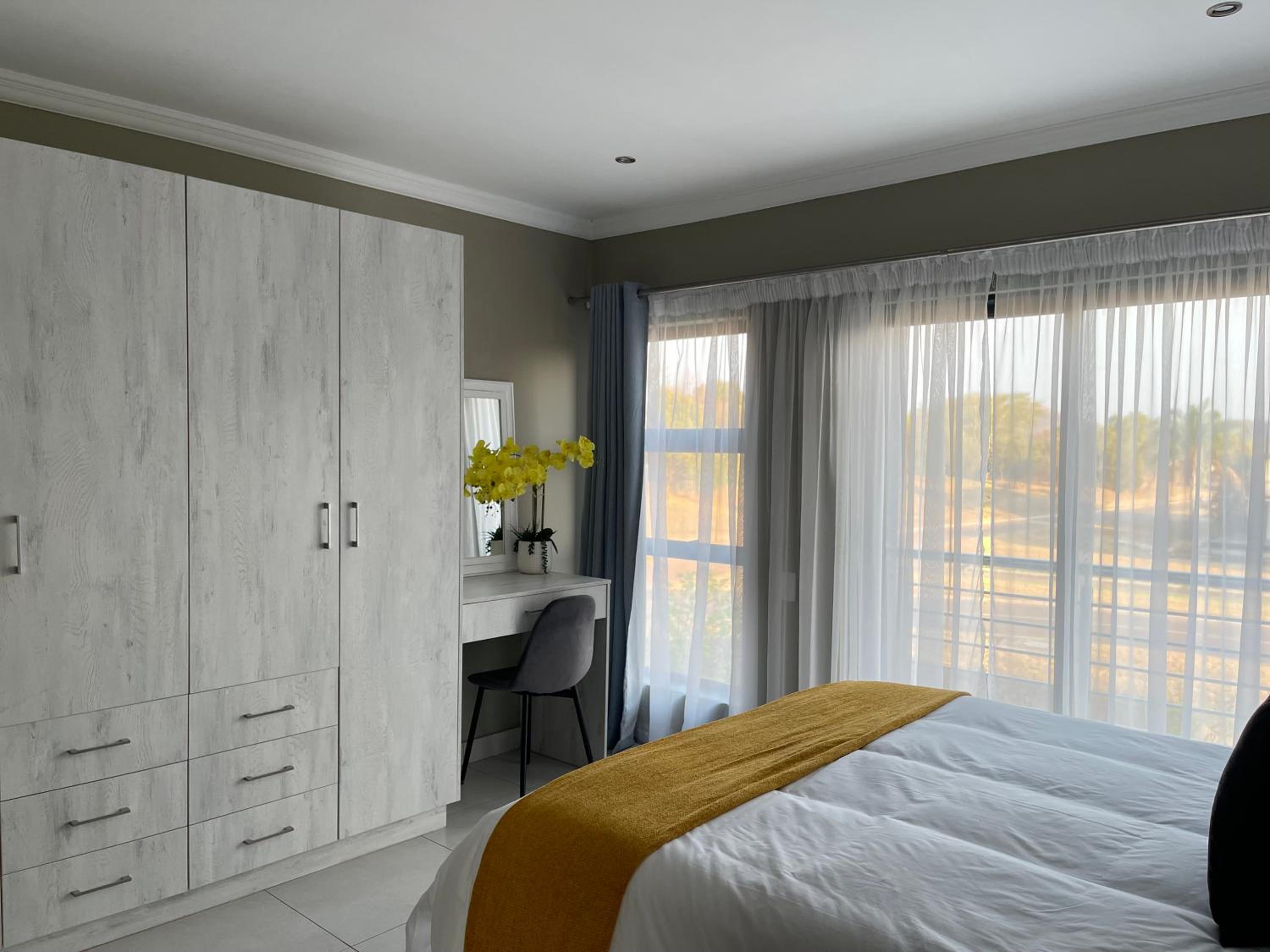 Hartbeespoort Dam Getaway Home