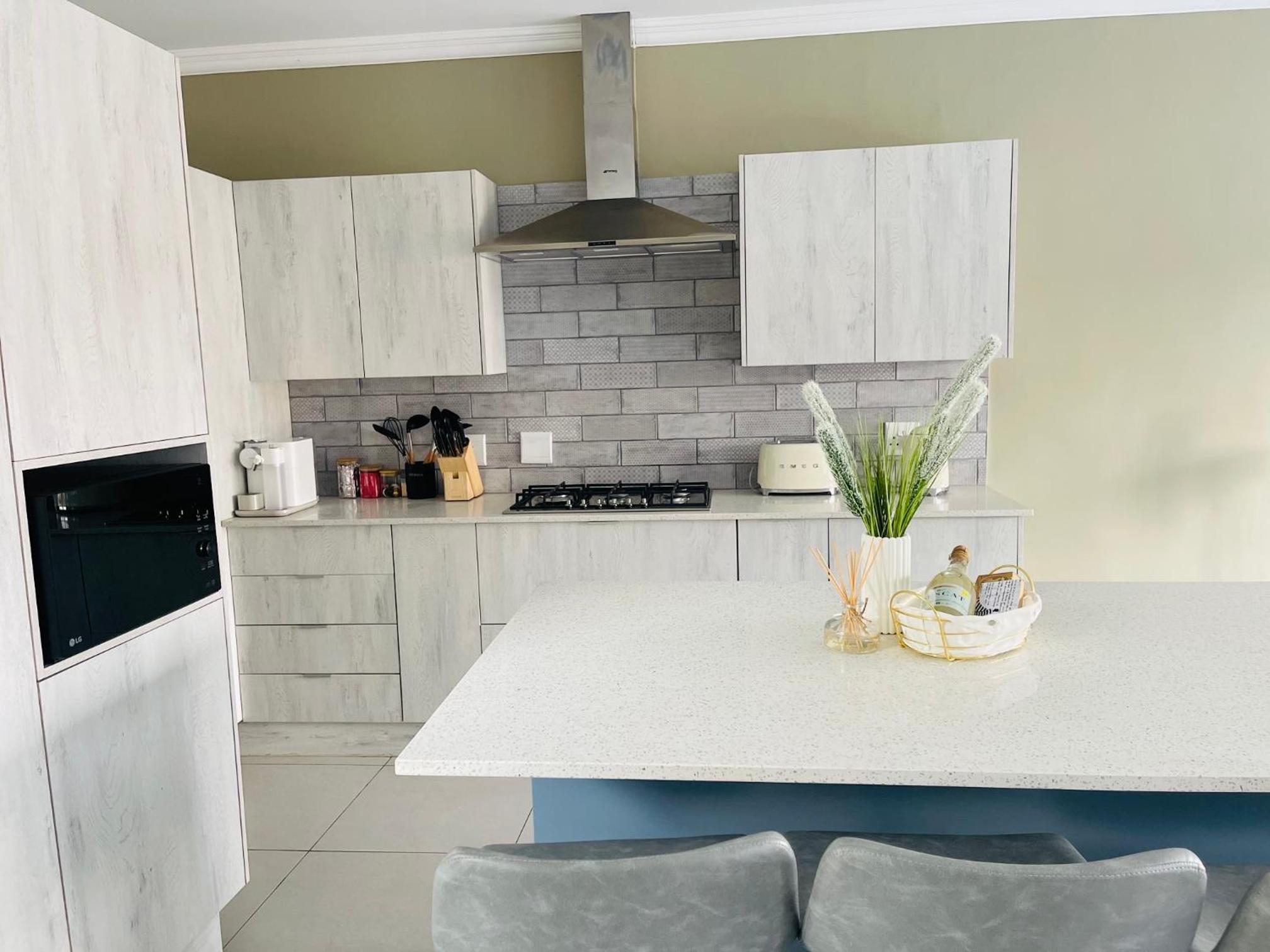 Hartbeespoort Dam Getaway Home