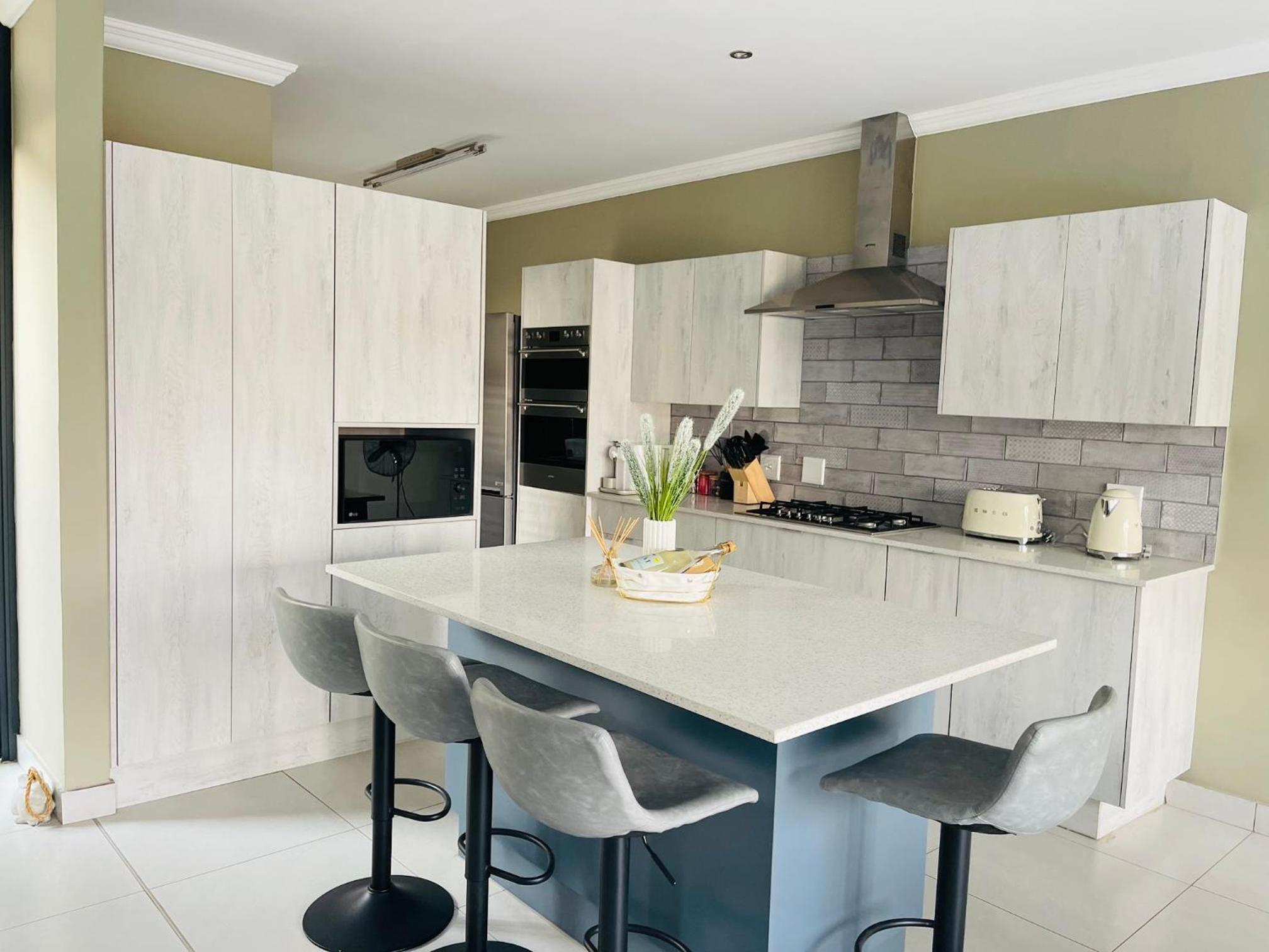 Hartbeespoort Dam Getaway Home