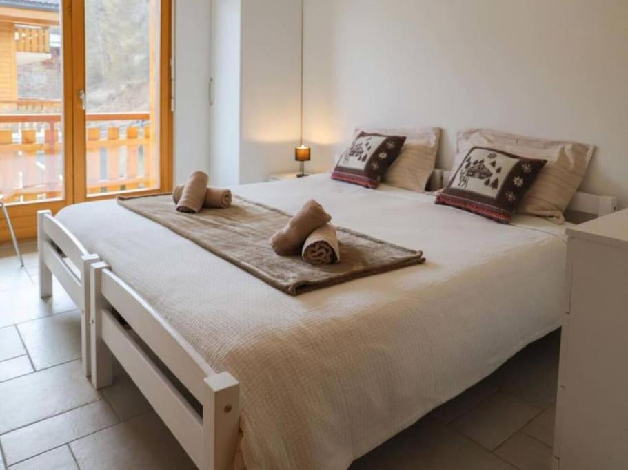 Domaine des Reines D14, 4-bedrooms with fabulous indoor pool